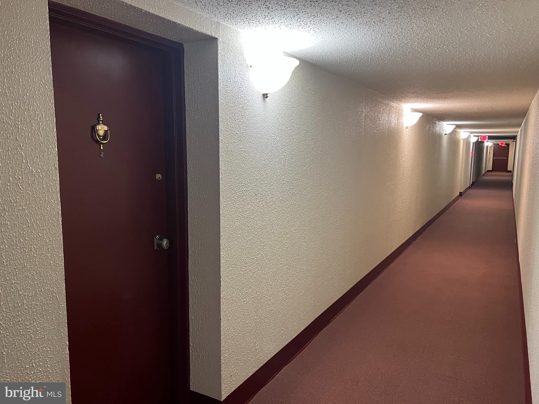 PRESIDENTIAL PARK - Residential Lease