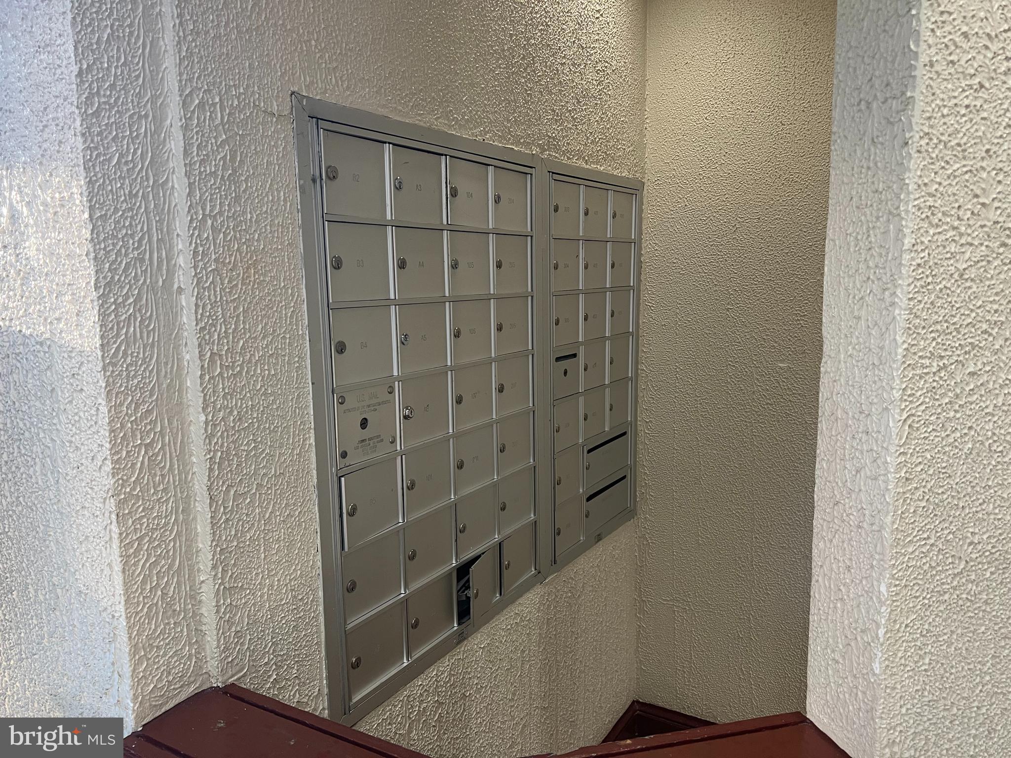 PRESIDENTIAL PARK - Residential Lease