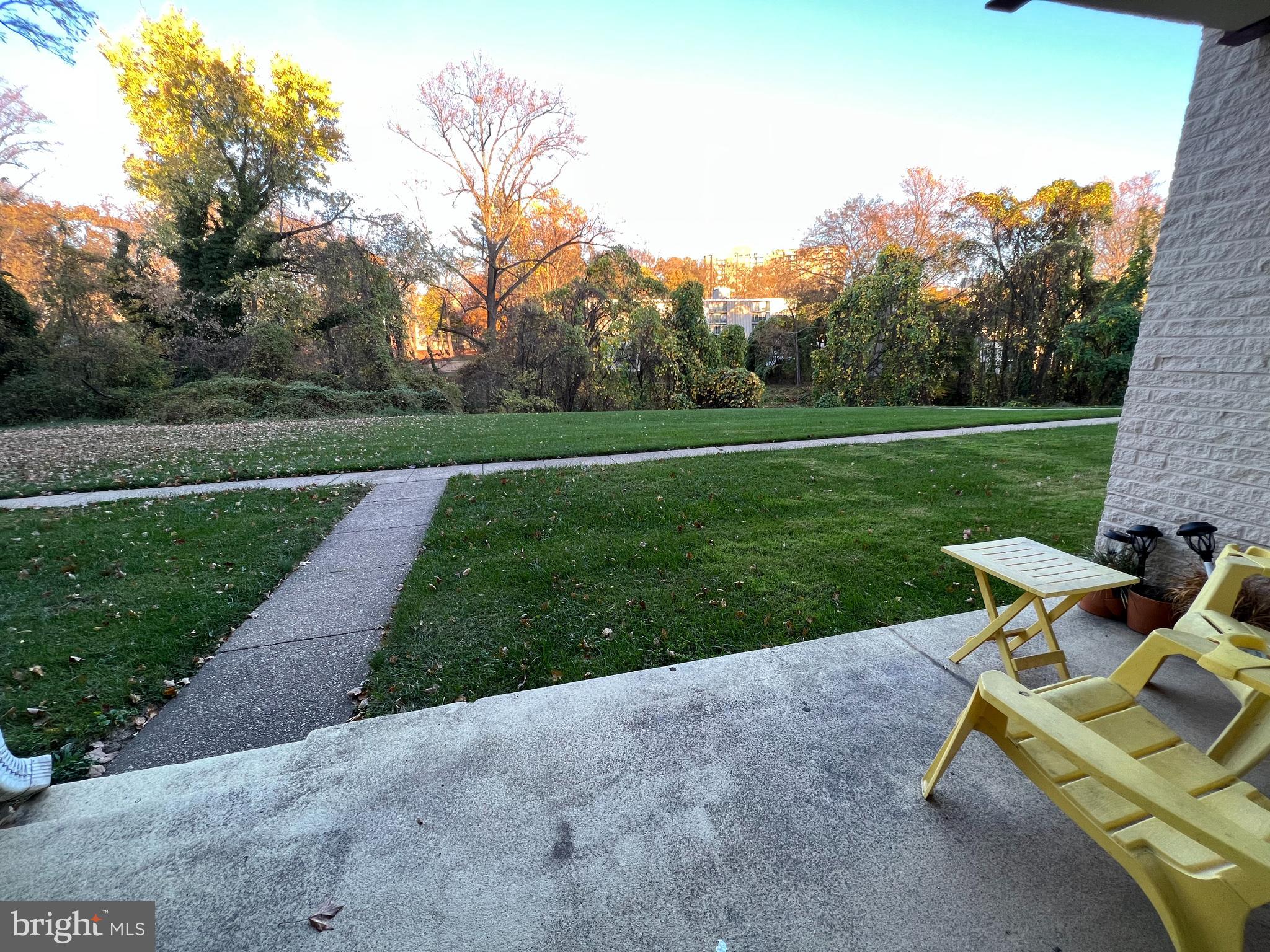 PRESIDENTIAL PARK - Residential Lease