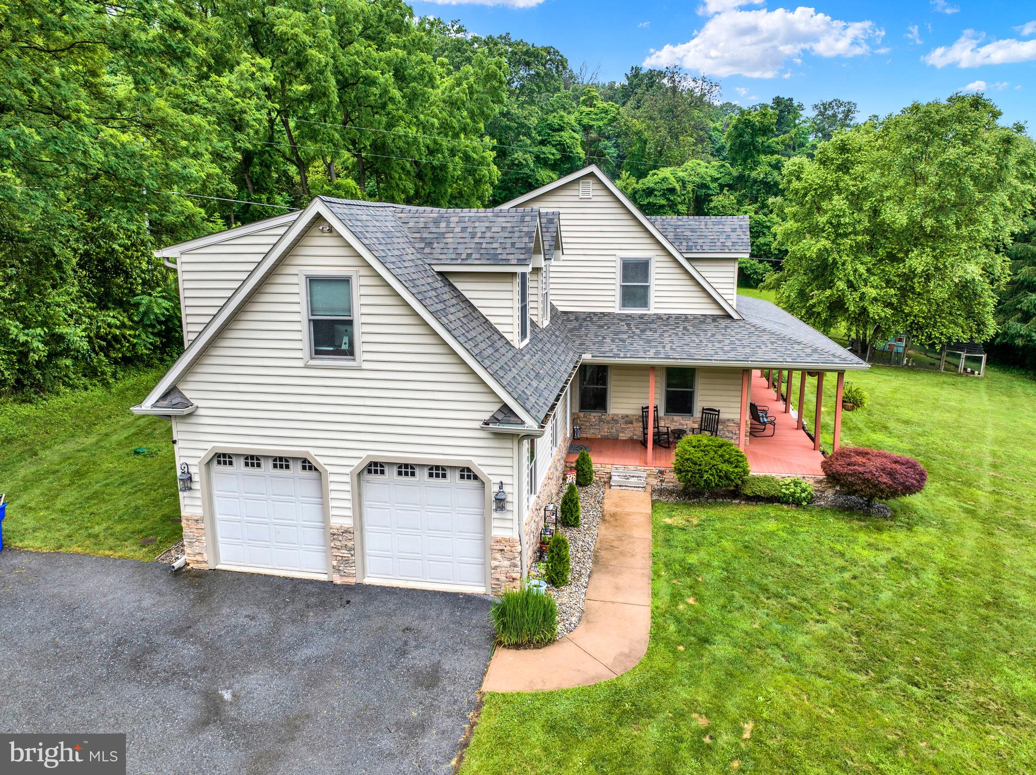 52 WOODSIDE AVENUE A