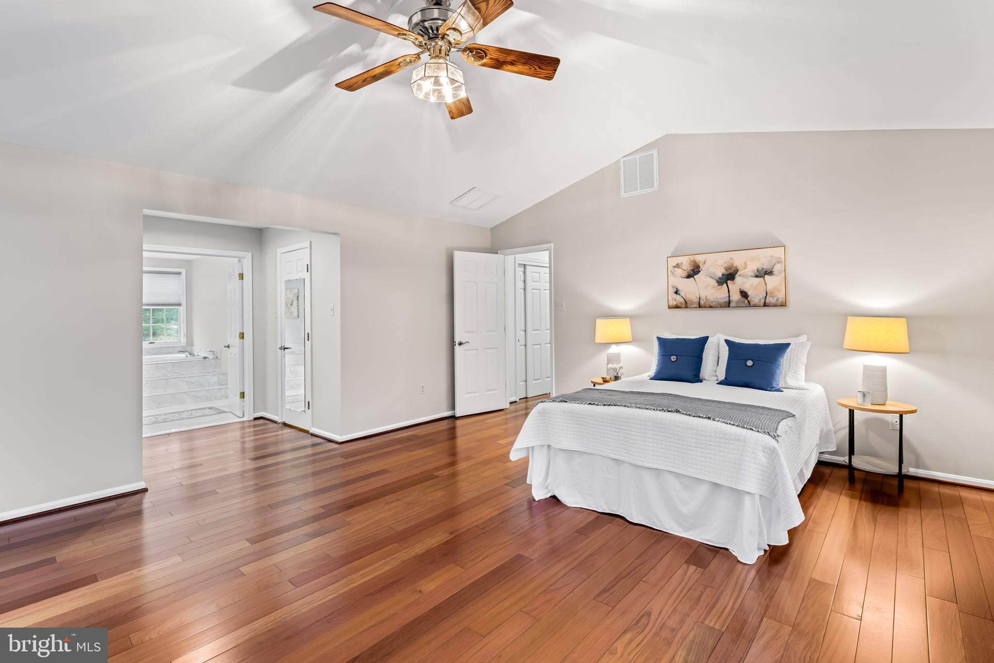 RIVER HILL - Residential