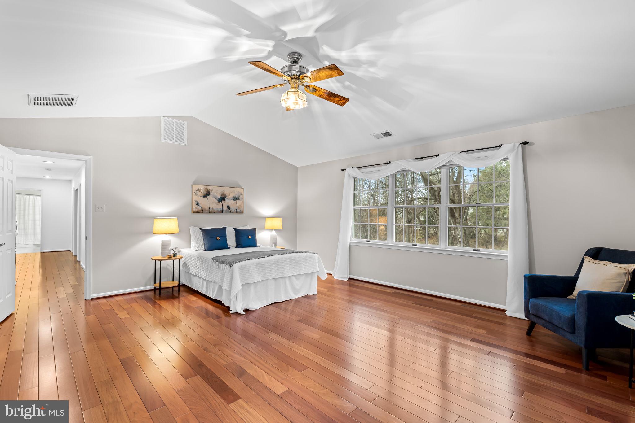 RIVER HILL - Residential