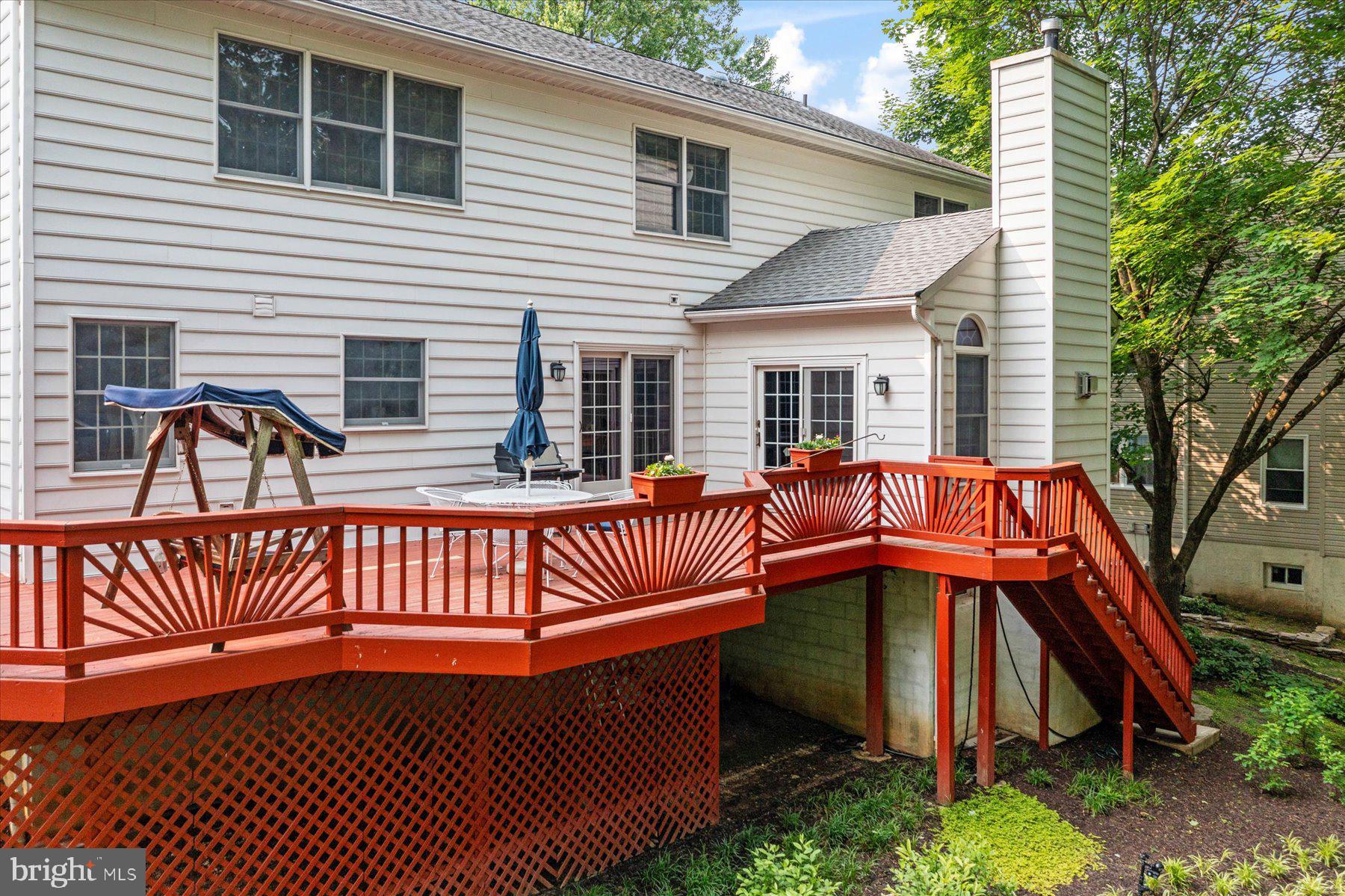 RIVER HILL - Residential