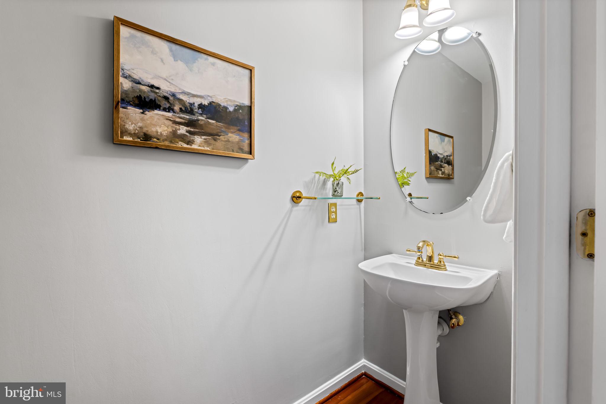 RIVER HILL - Residential