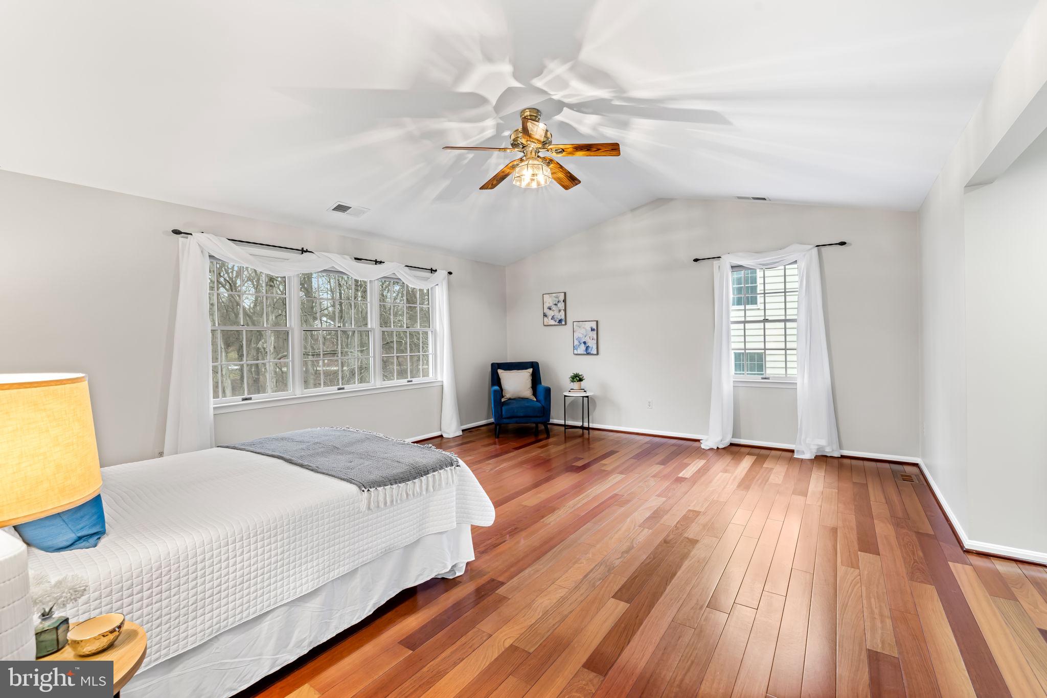 RIVER HILL - Residential