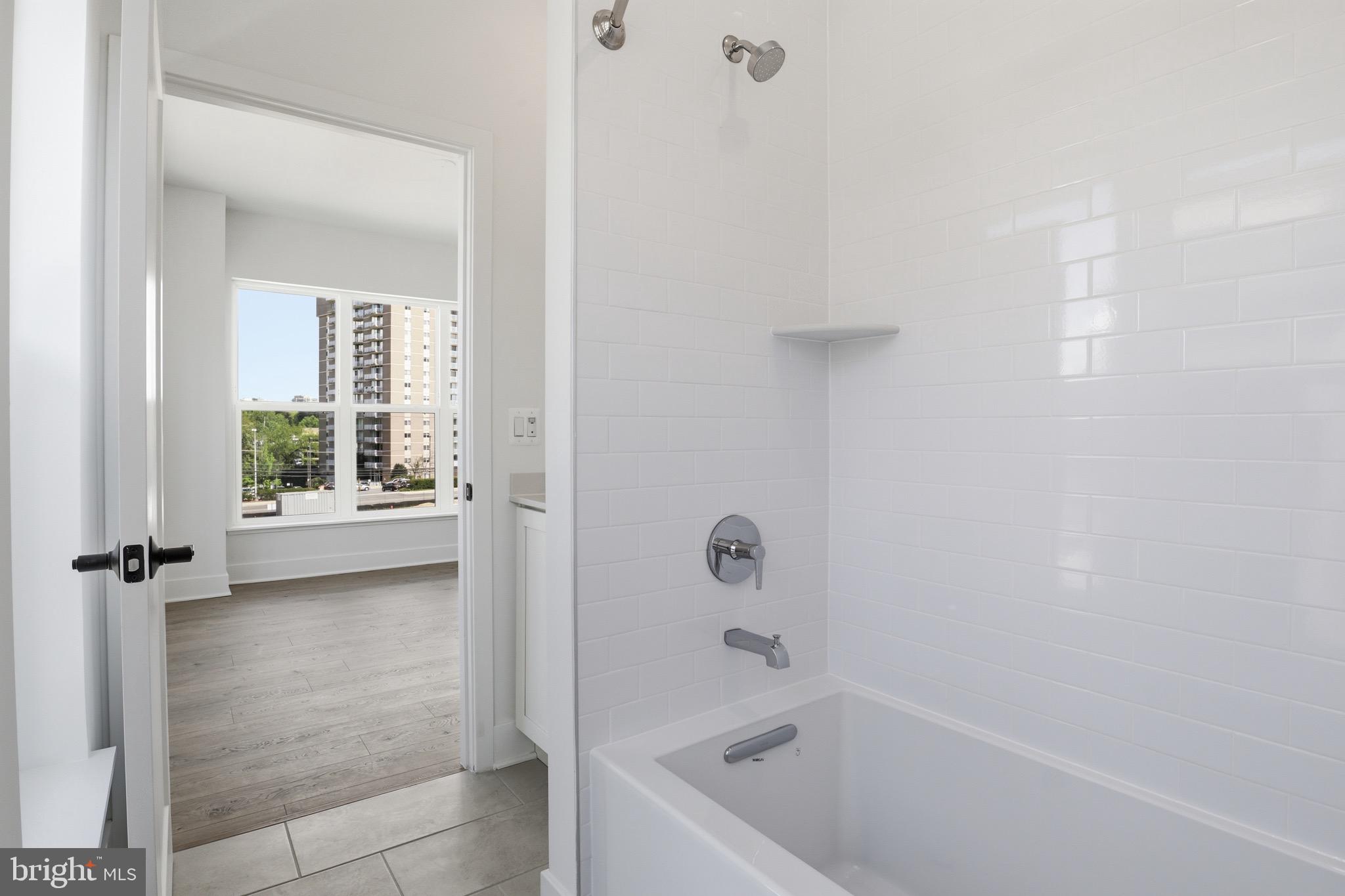 WESTBARD SQUARE - Residential