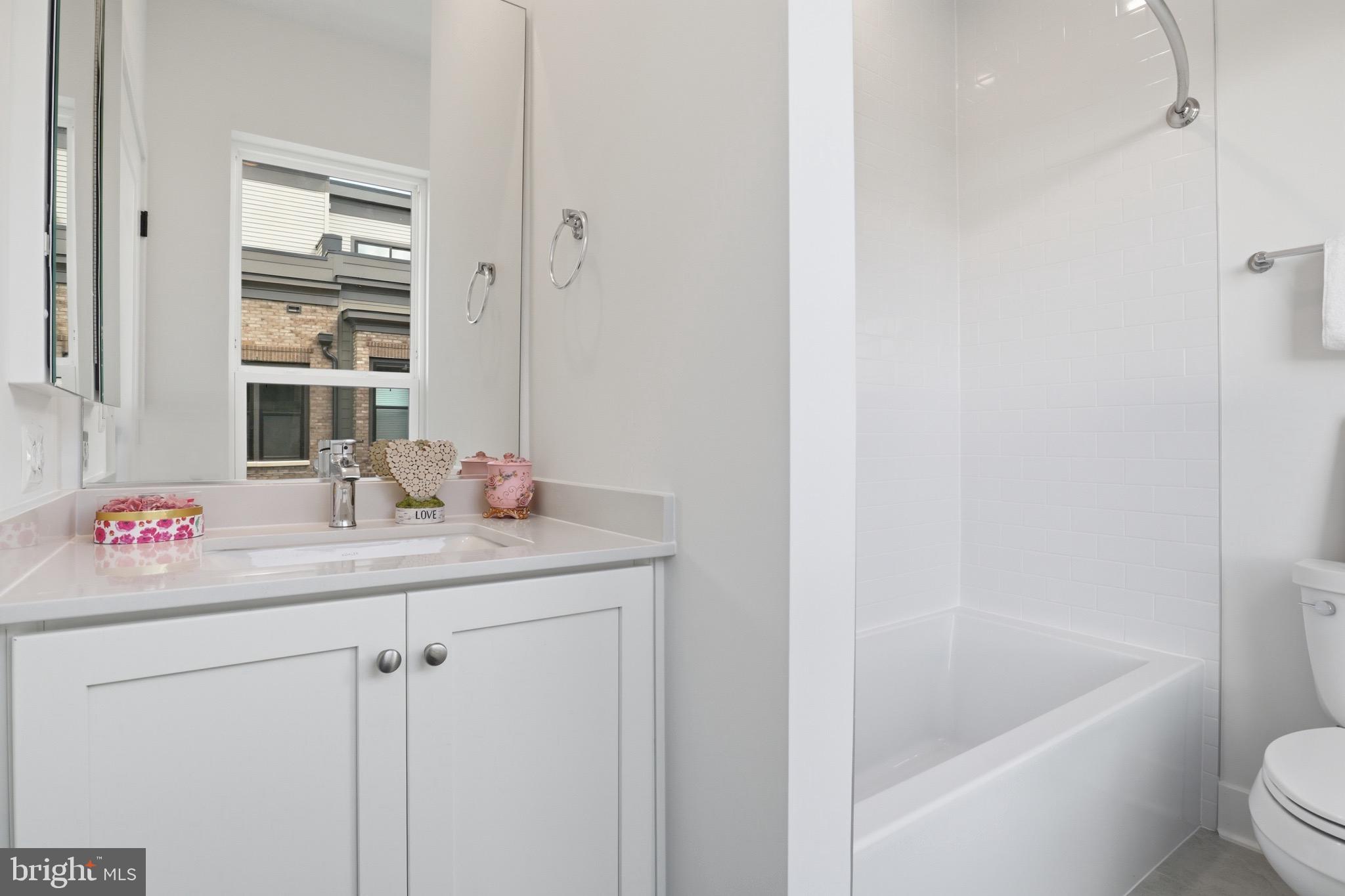 WESTBARD SQUARE - Residential