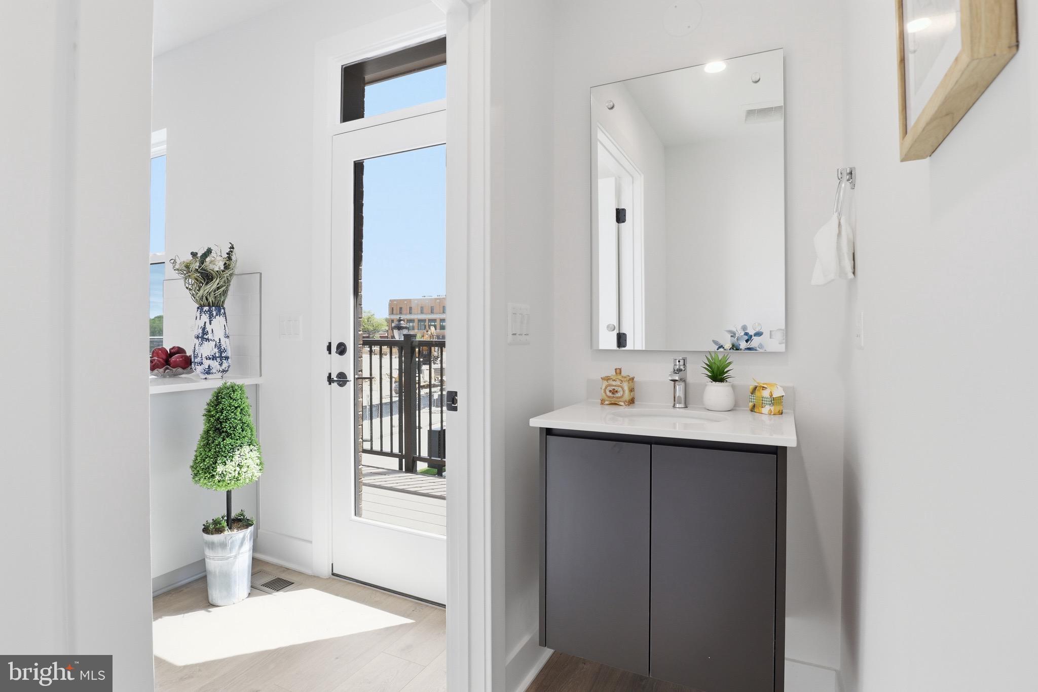 WESTBARD SQUARE - Residential