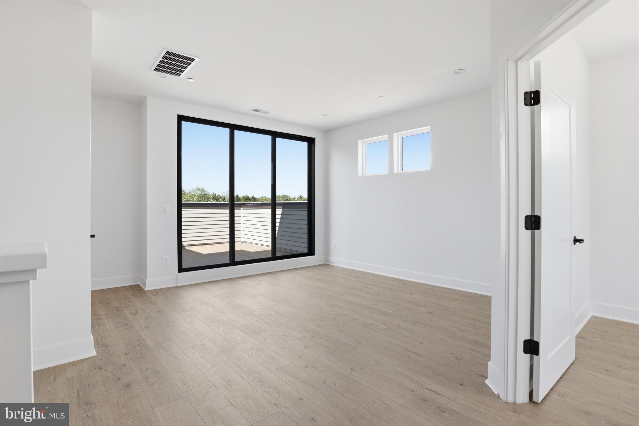 WESTBARD SQUARE - Residential