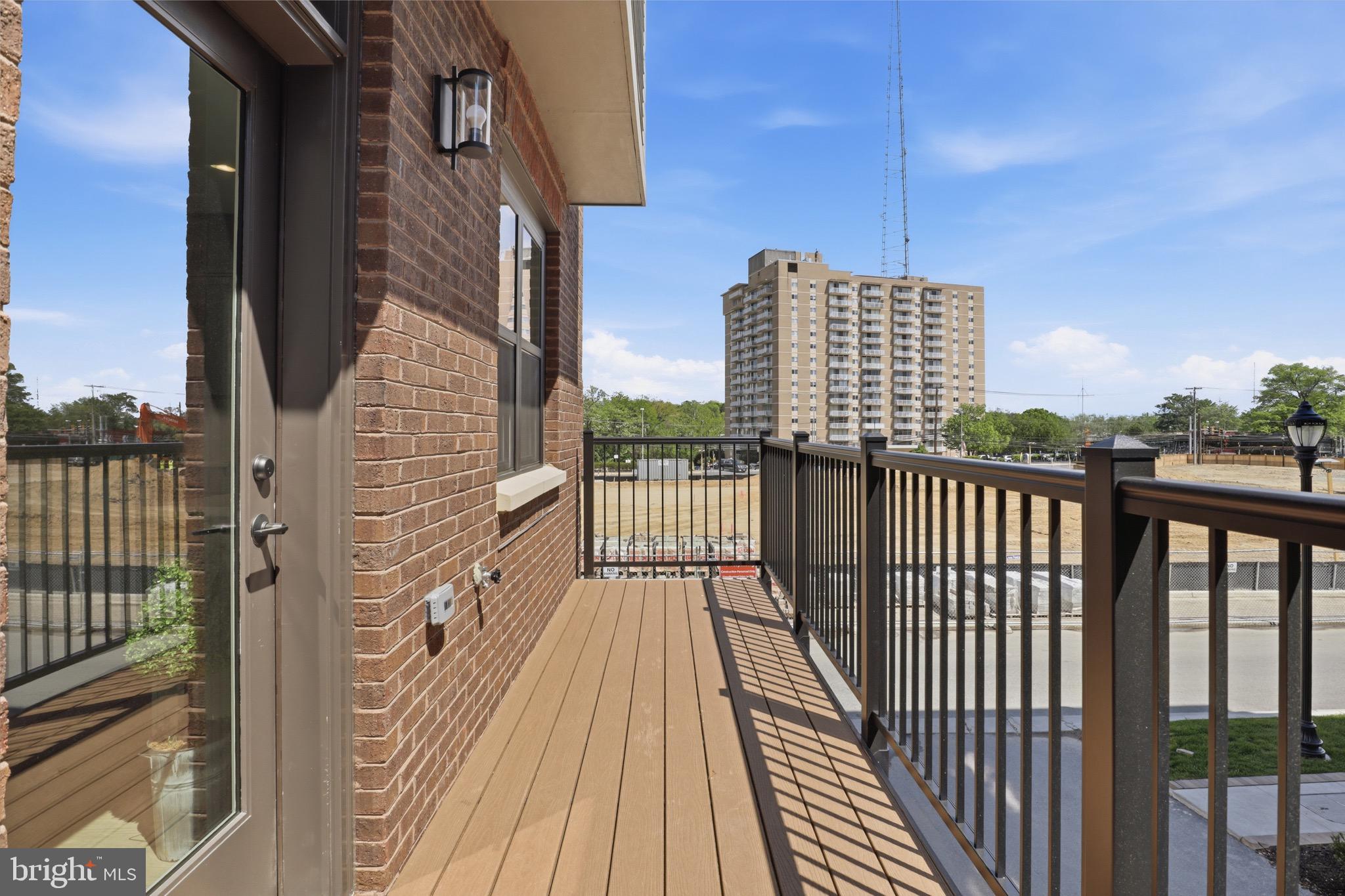 WESTBARD SQUARE - Residential