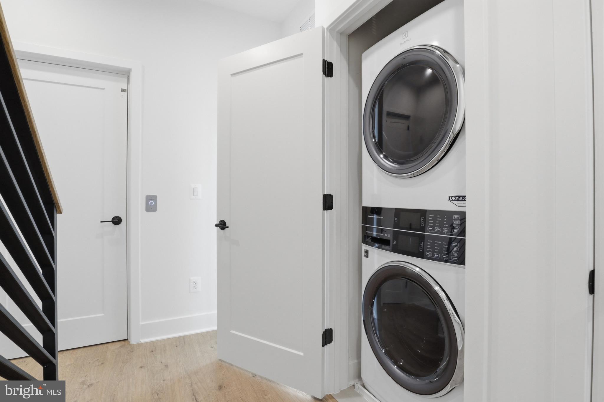 WESTBARD SQUARE - Residential