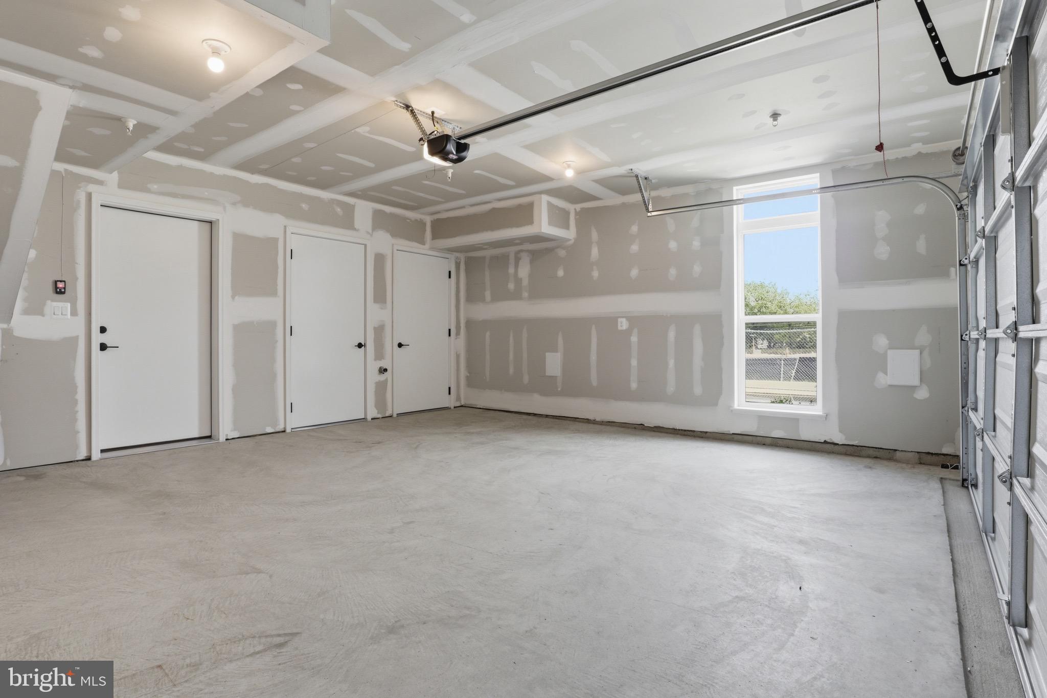 WESTBARD SQUARE - Residential