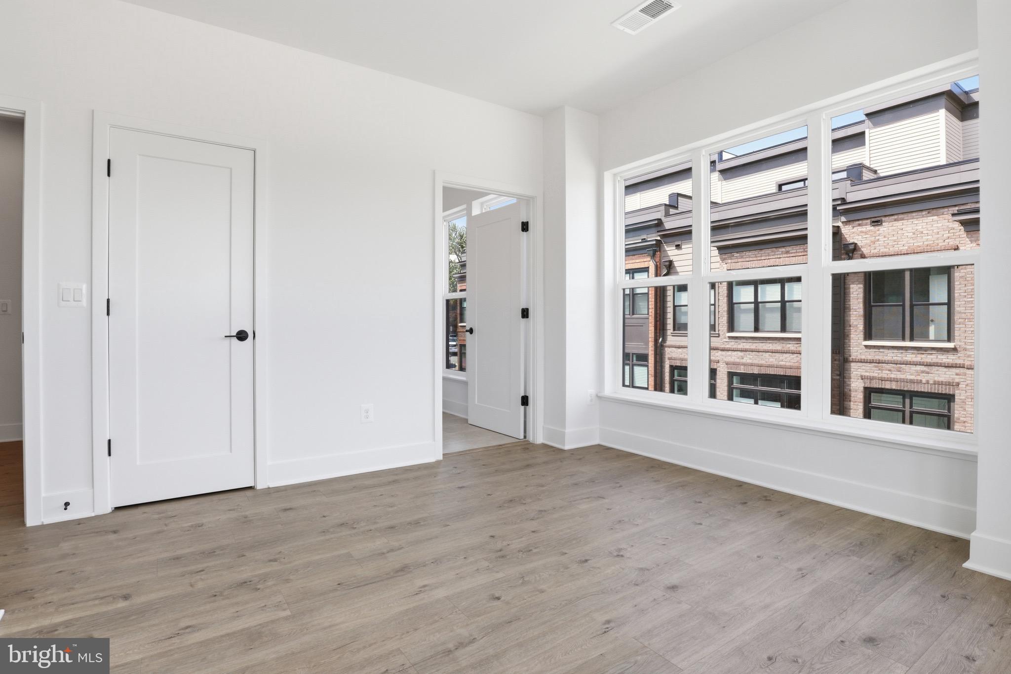 WESTBARD SQUARE - Residential