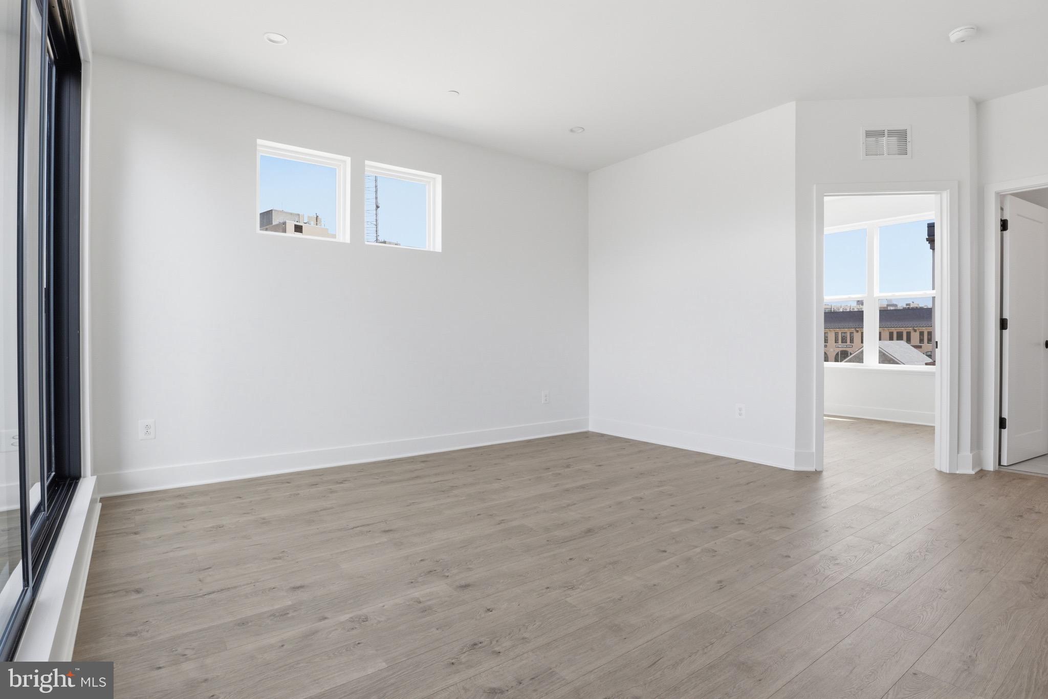 WESTBARD SQUARE - Residential