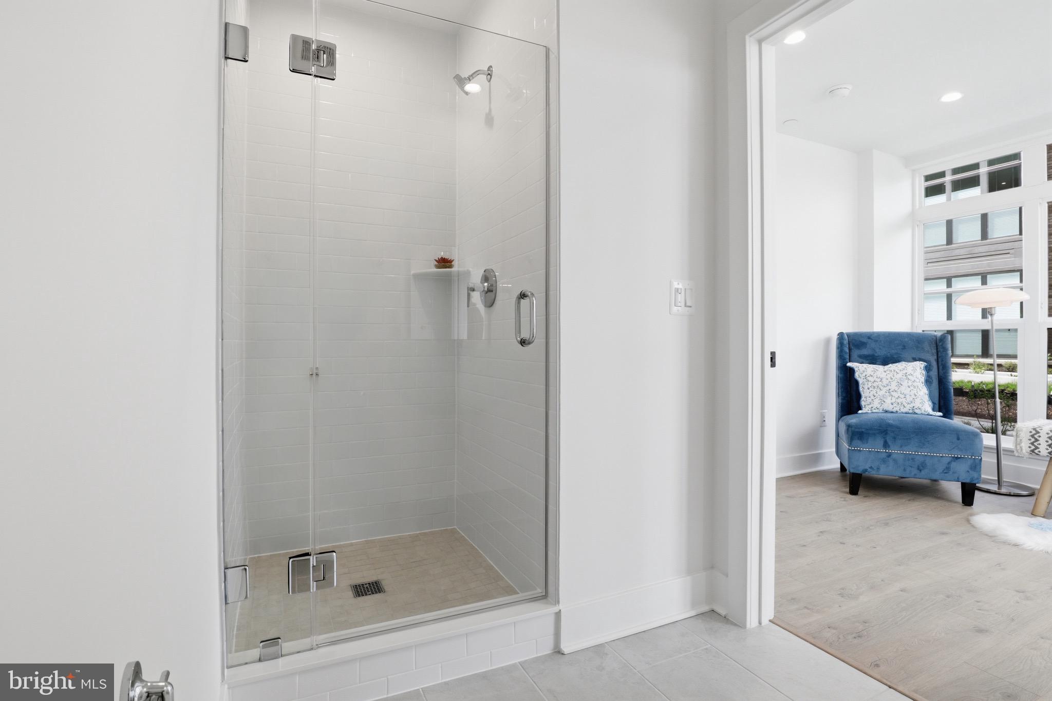 WESTBARD SQUARE - Residential