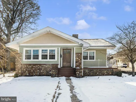 1125 W King Street, Martinsburg, WV 25401 - #: WVBE2036282