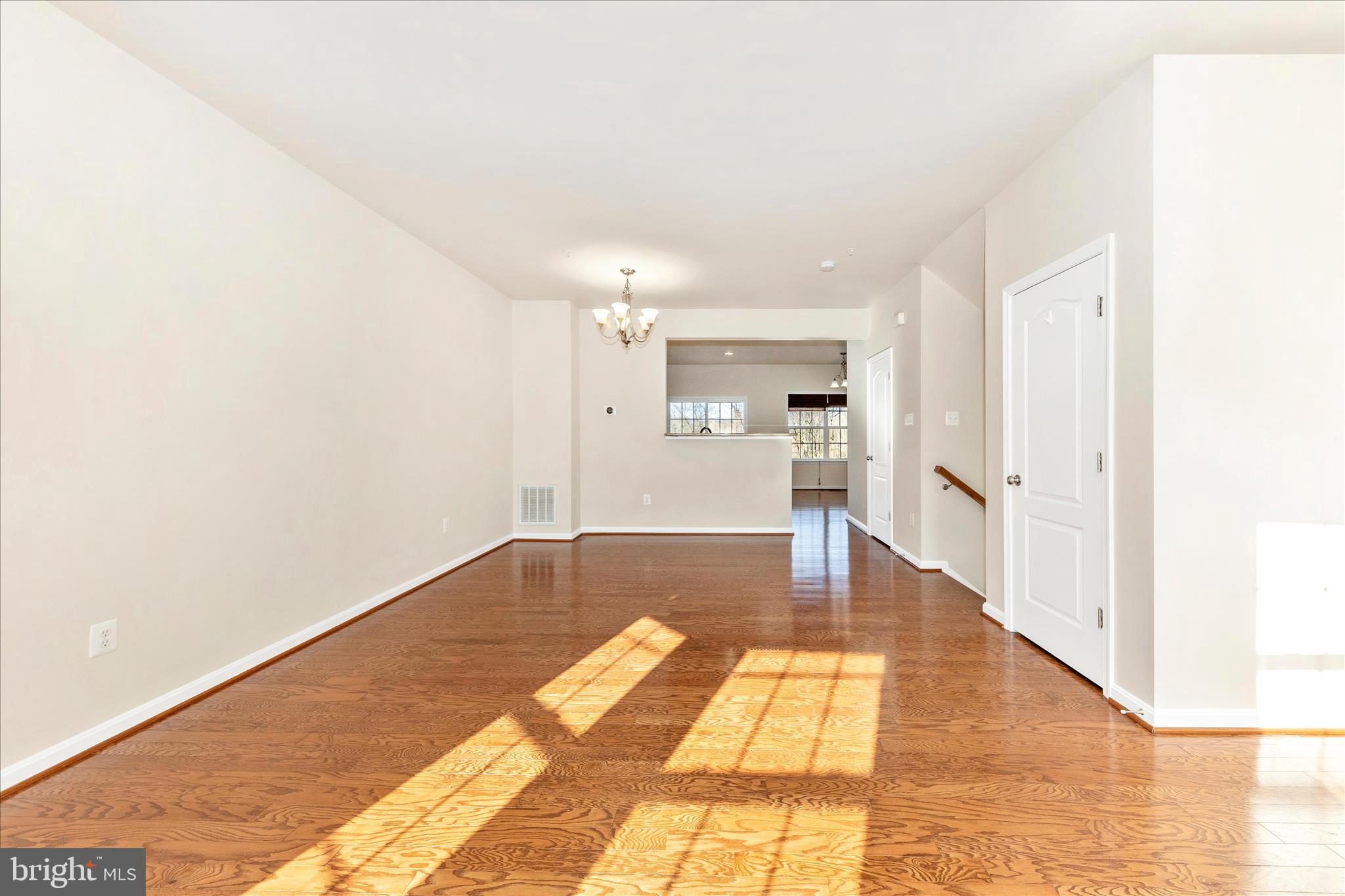 CARRIAGE HILL - Residential Lease