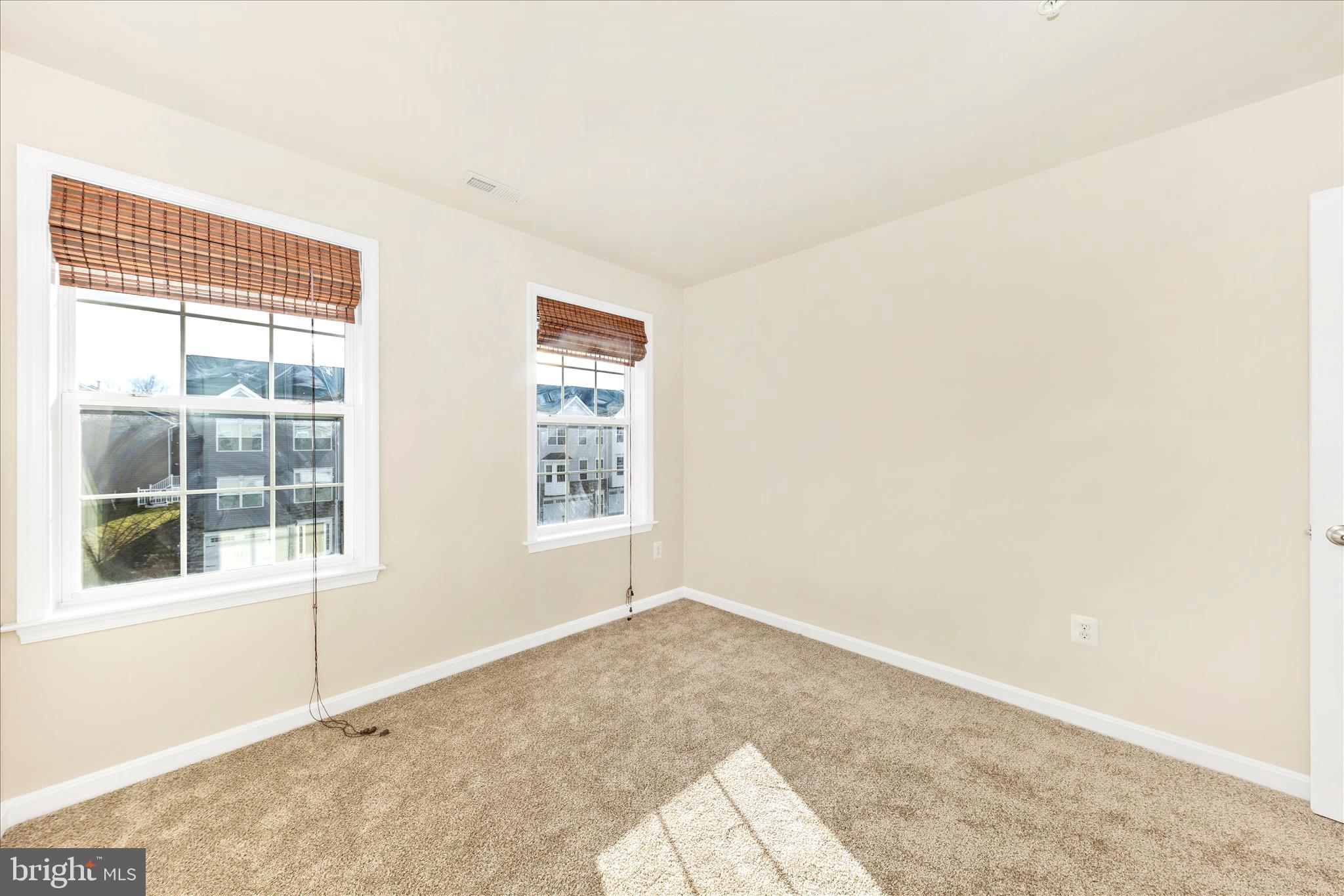 CARRIAGE HILL - Residential Lease