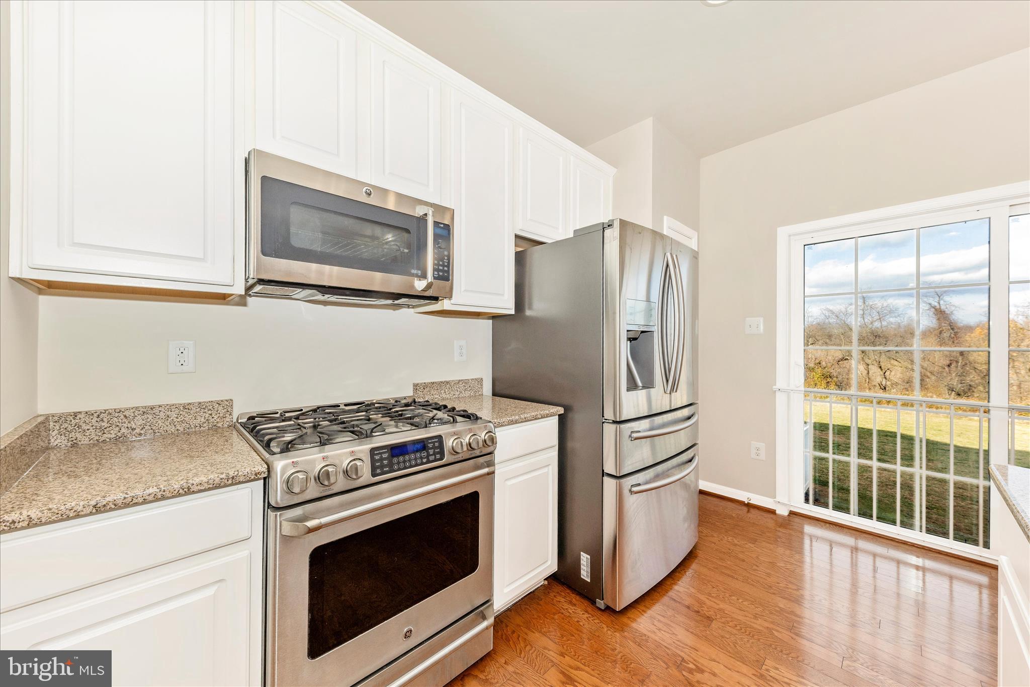 CARRIAGE HILL - Residential Lease