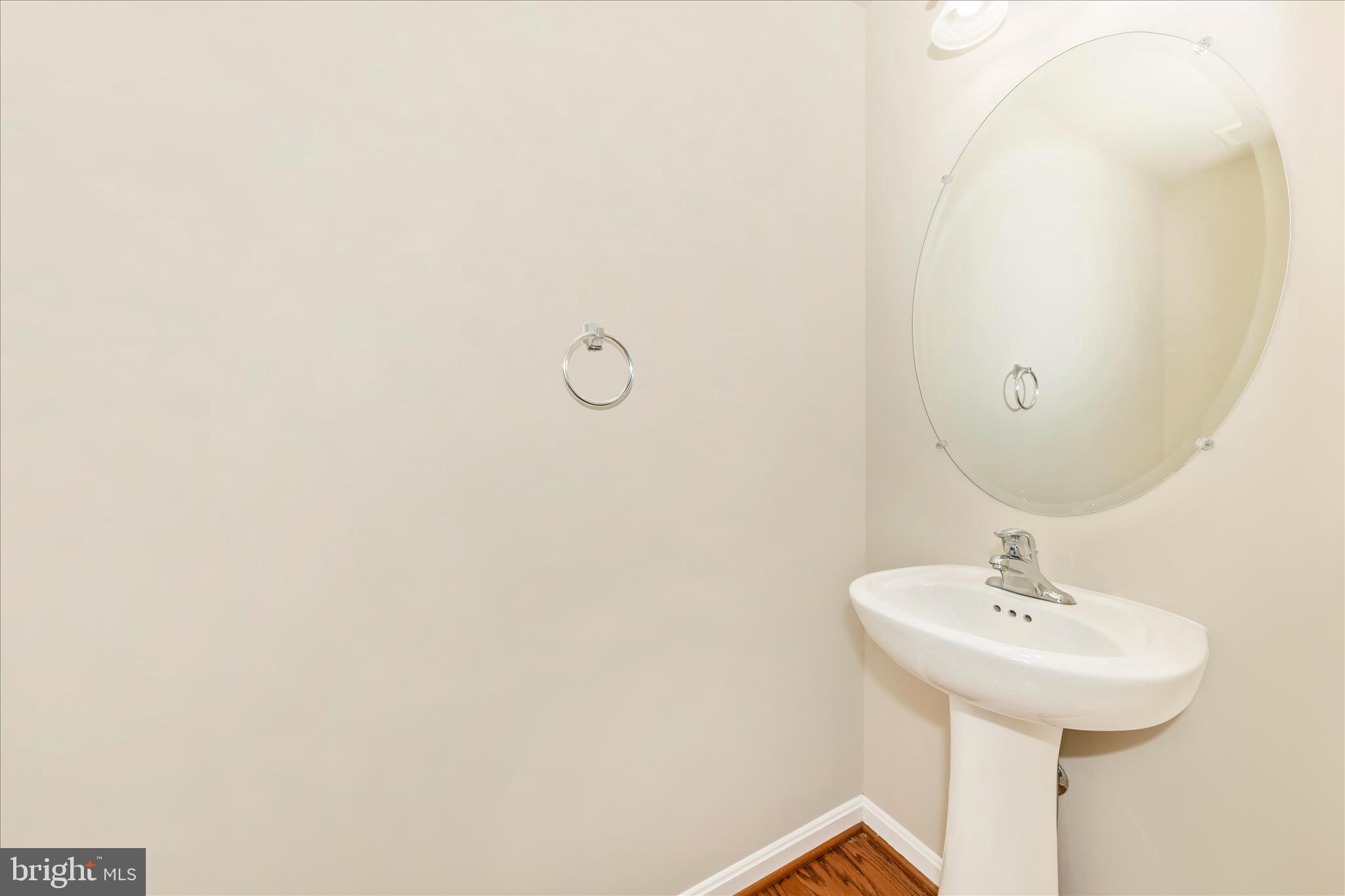 CARRIAGE HILL - Residential Lease