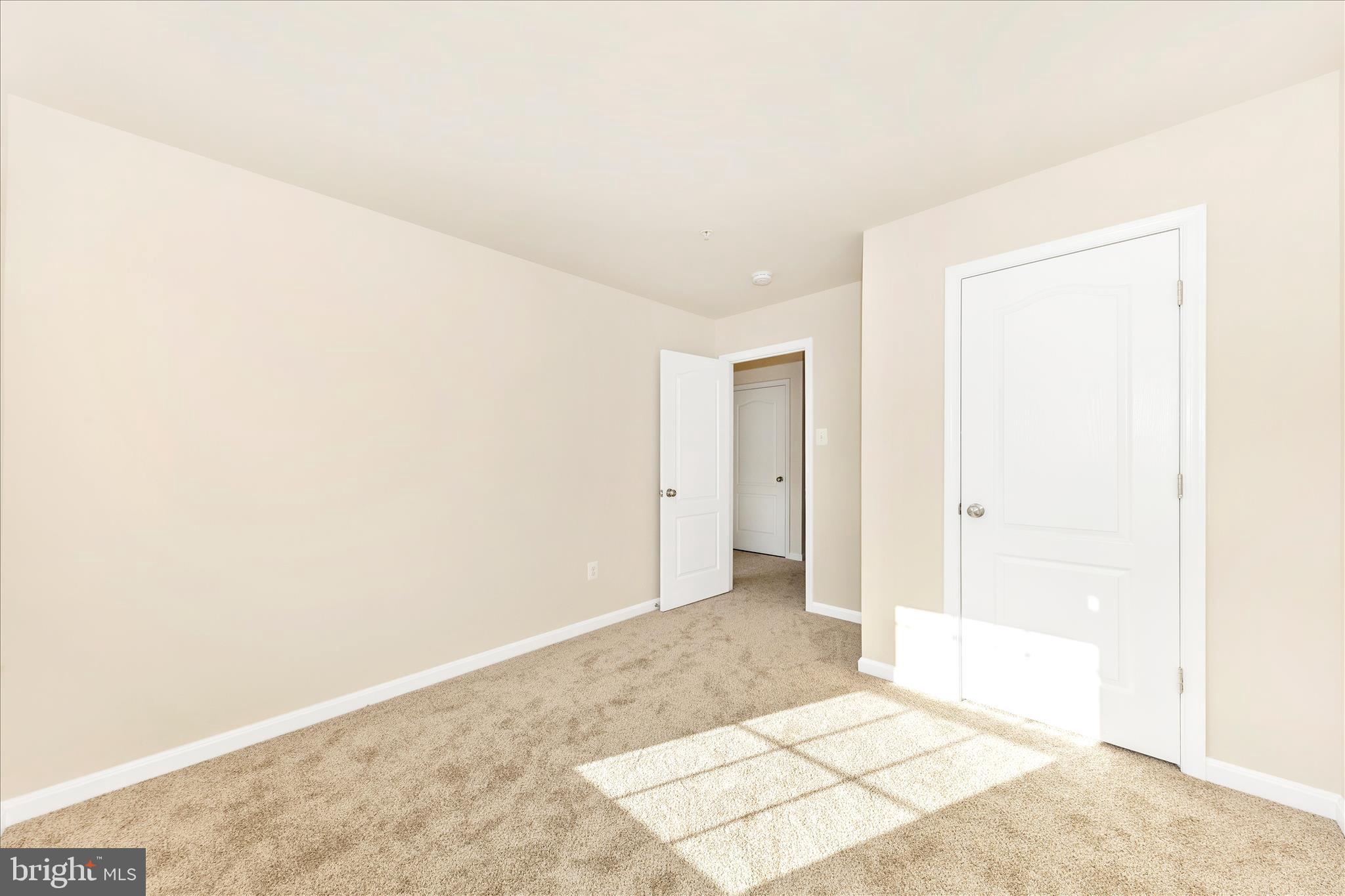 CARRIAGE HILL - Residential Lease