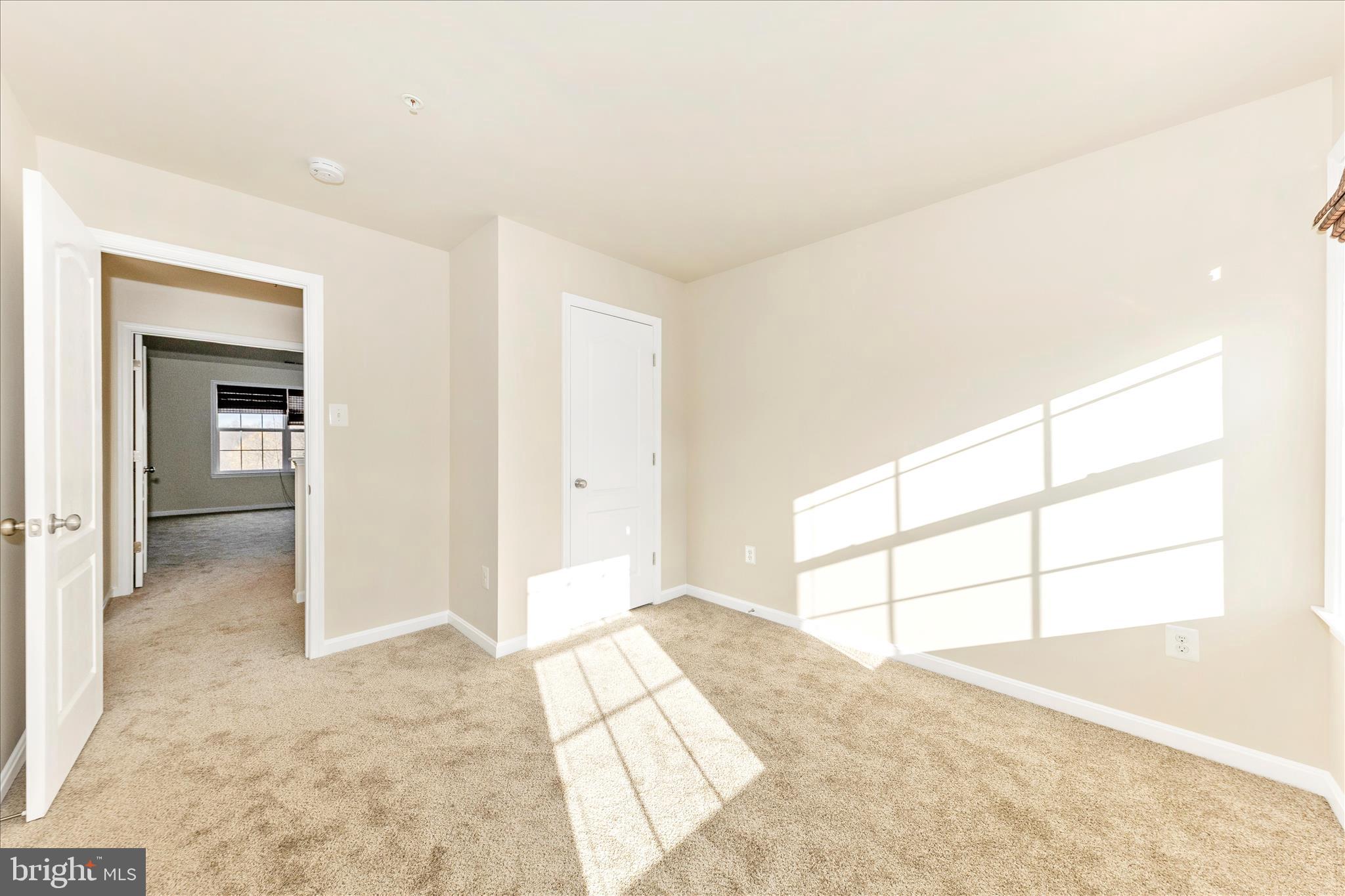 CARRIAGE HILL - Residential Lease