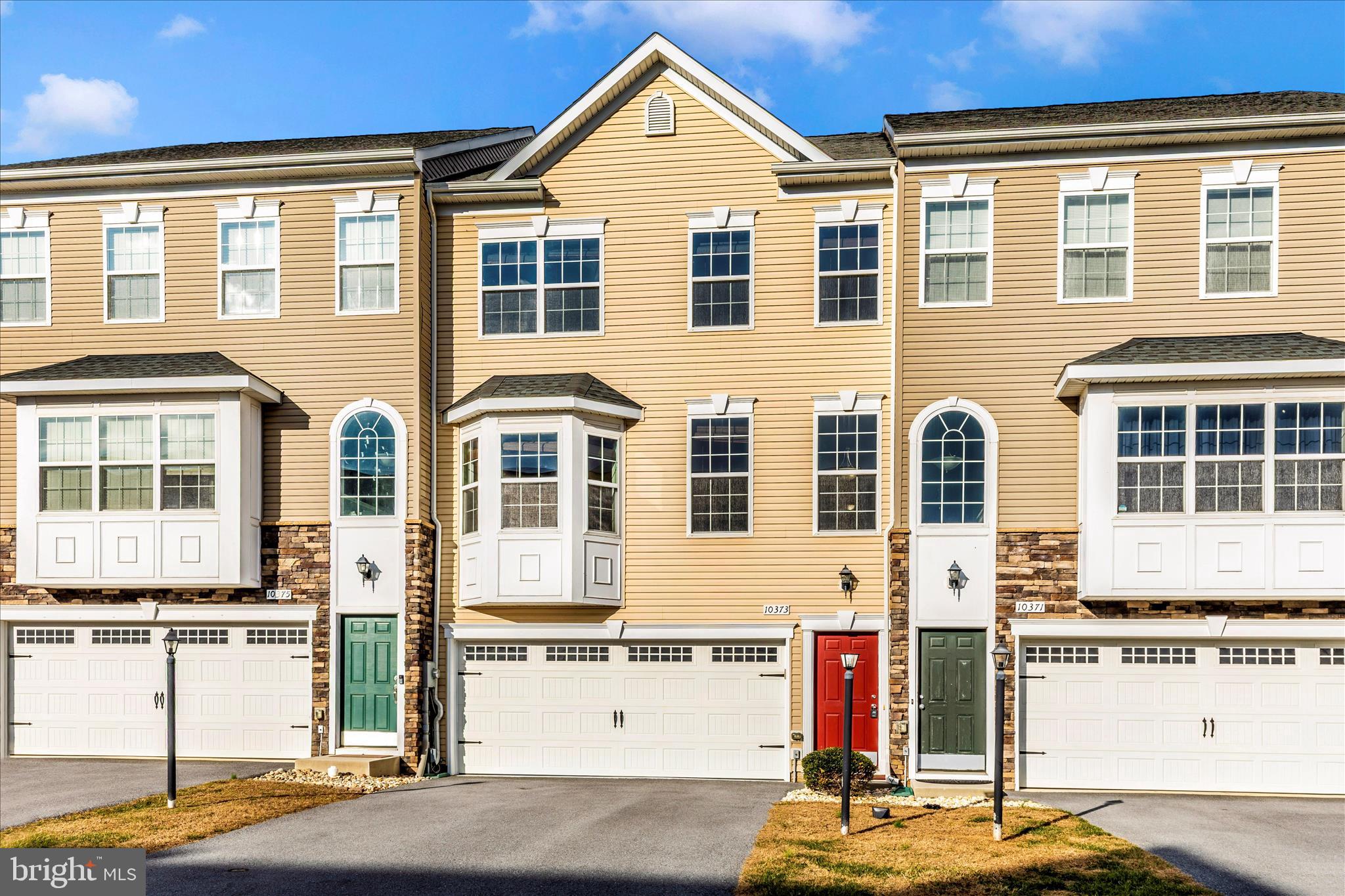 CARRIAGE HILL - Residential Lease