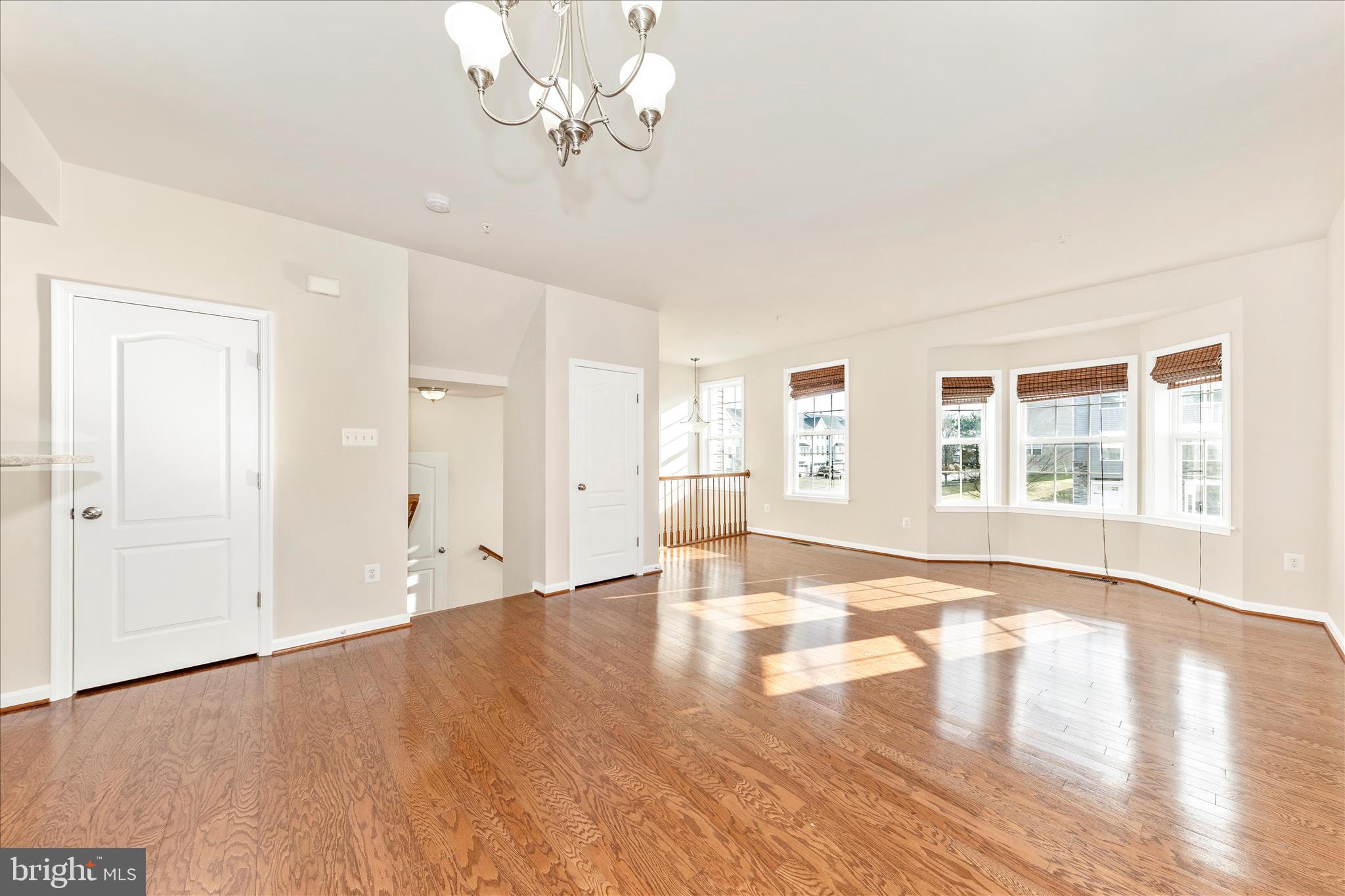 CARRIAGE HILL - Residential Lease