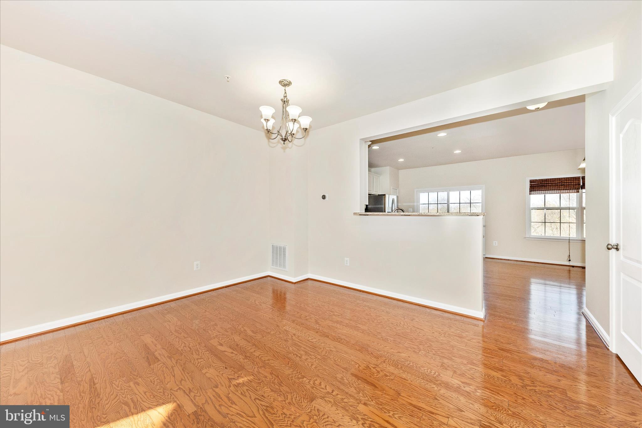 CARRIAGE HILL - Residential Lease