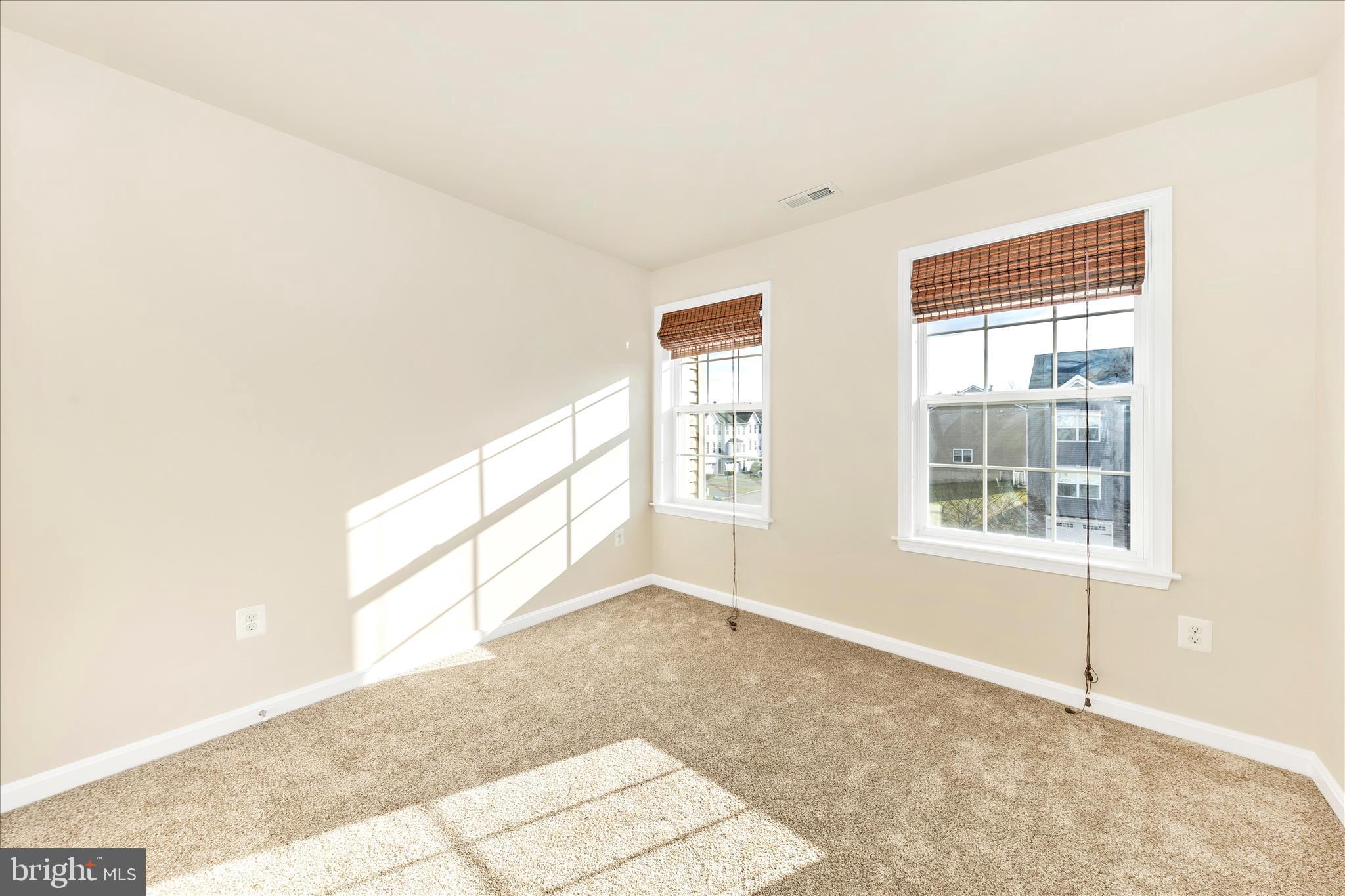 CARRIAGE HILL - Residential Lease