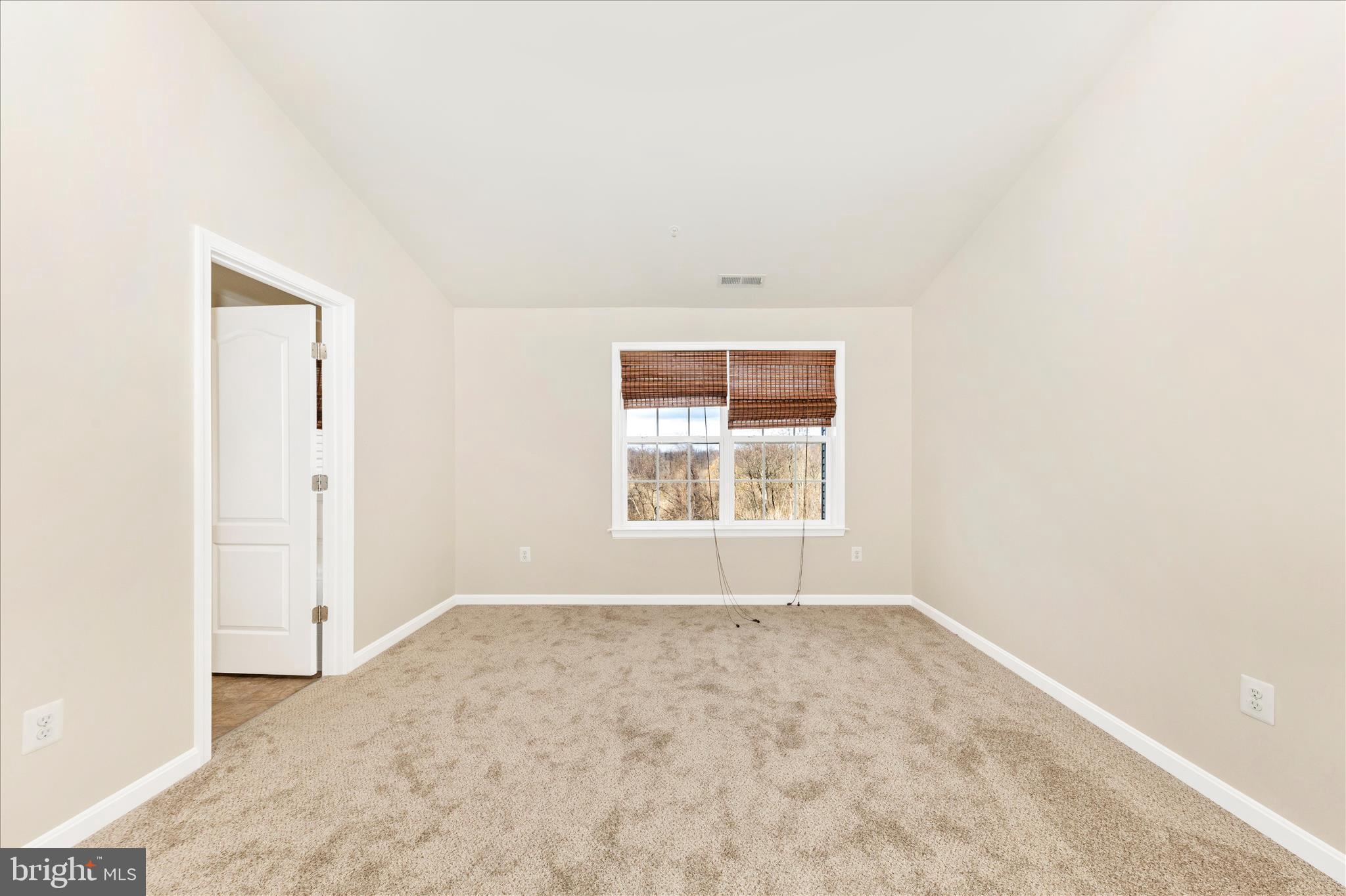 CARRIAGE HILL - Residential Lease