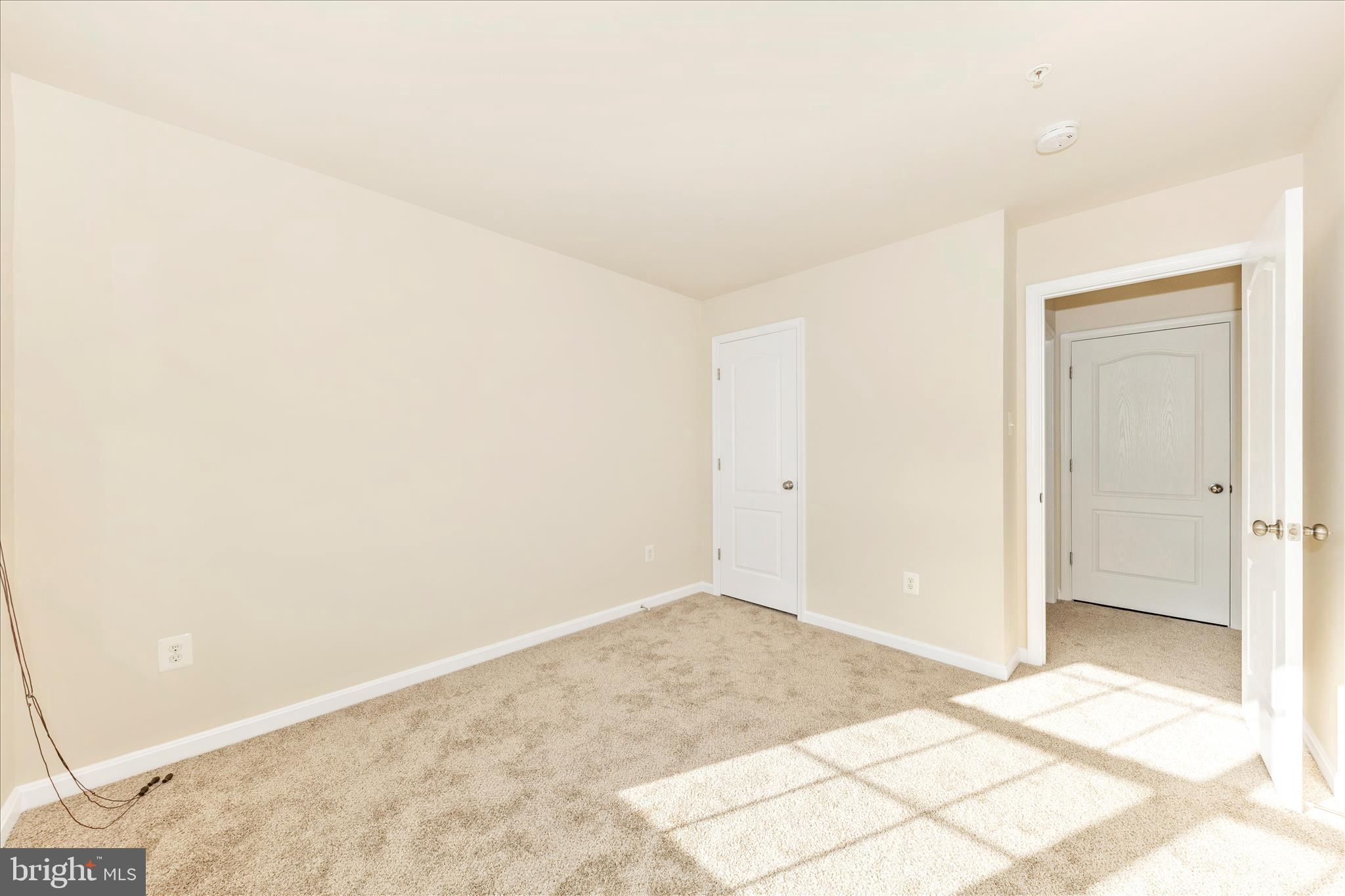 CARRIAGE HILL - Residential Lease