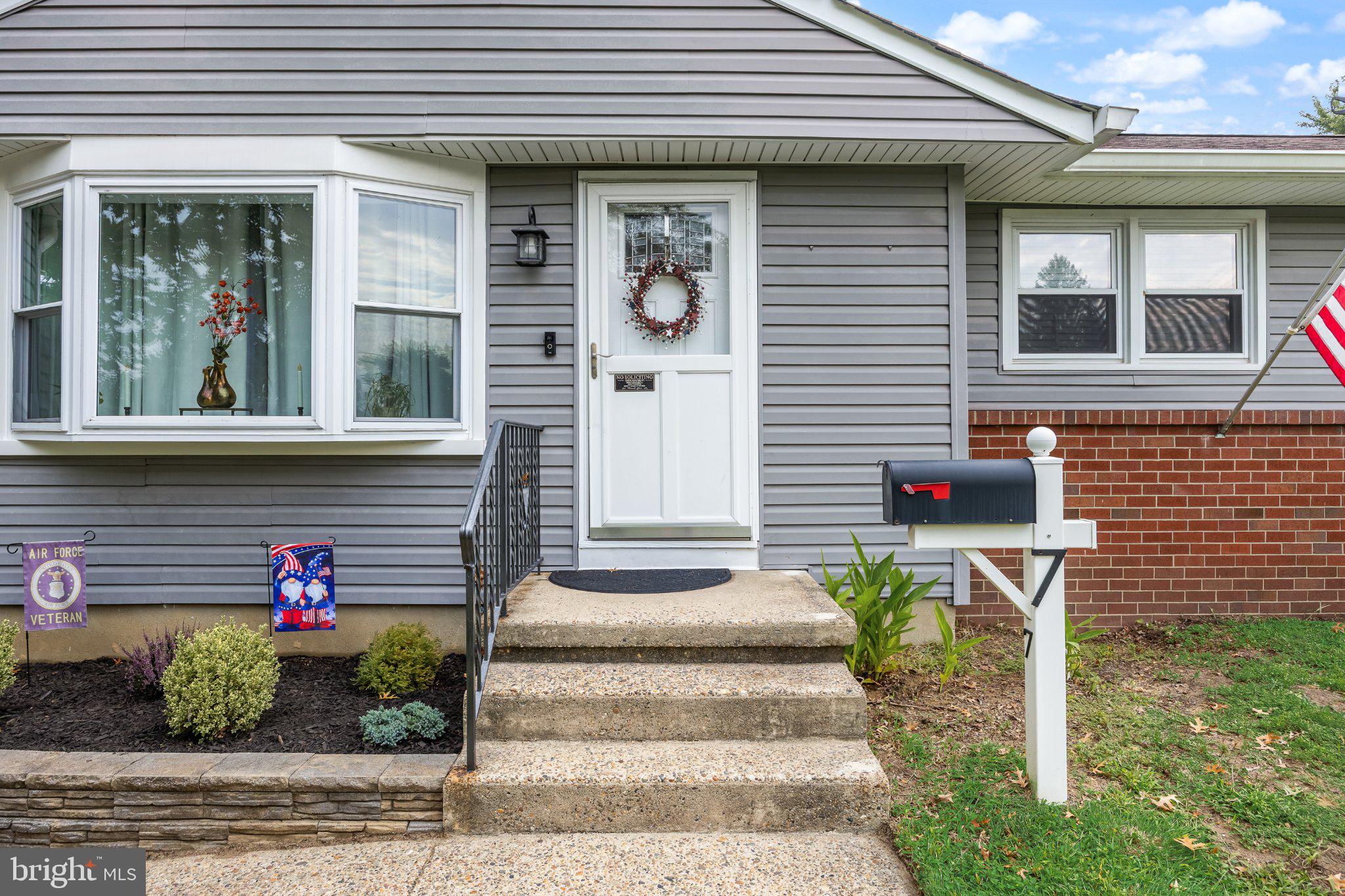 7 CHALFONT STREET