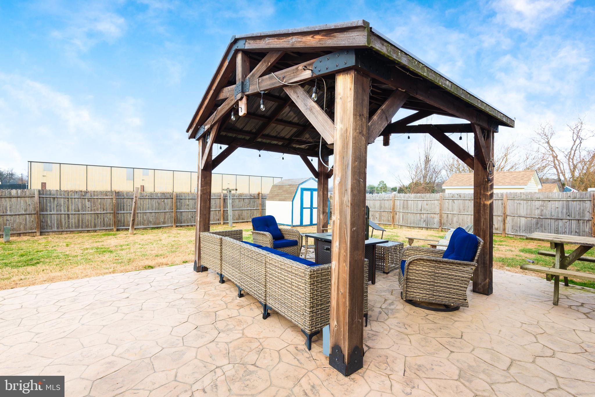 OAKVIEW - Residential