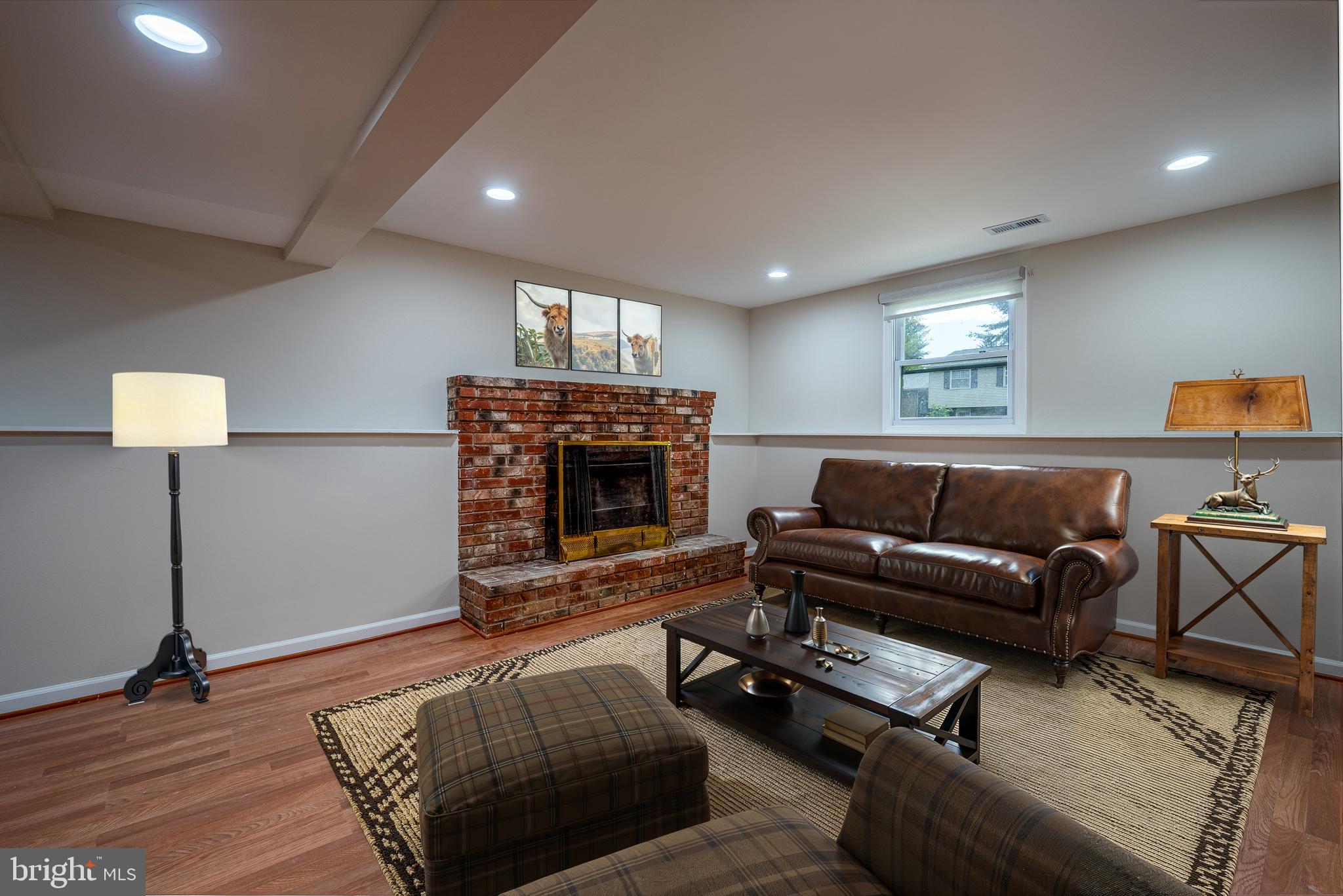 AMBER MEADOWS - Residential