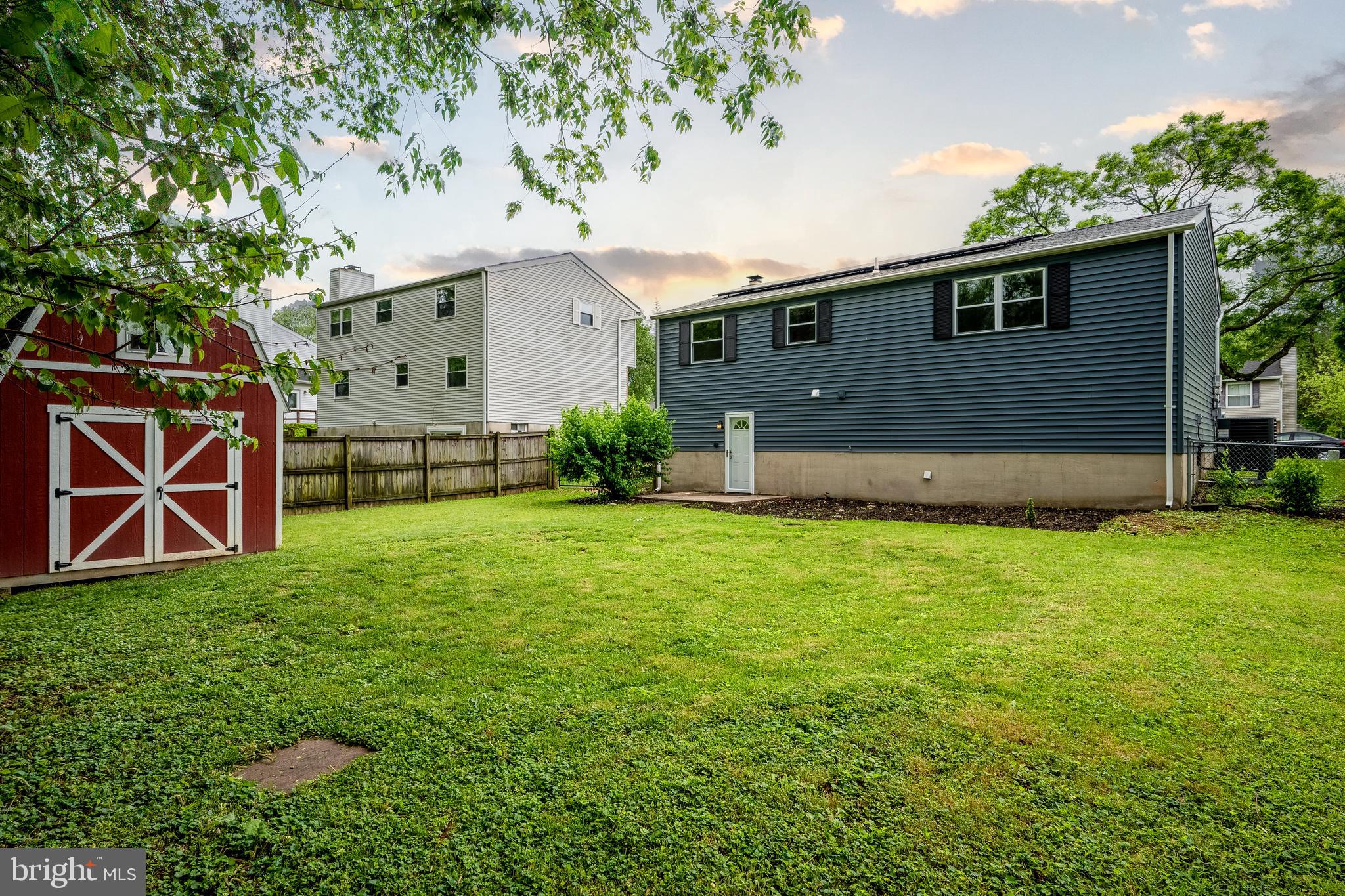 AMBER MEADOWS - Residential