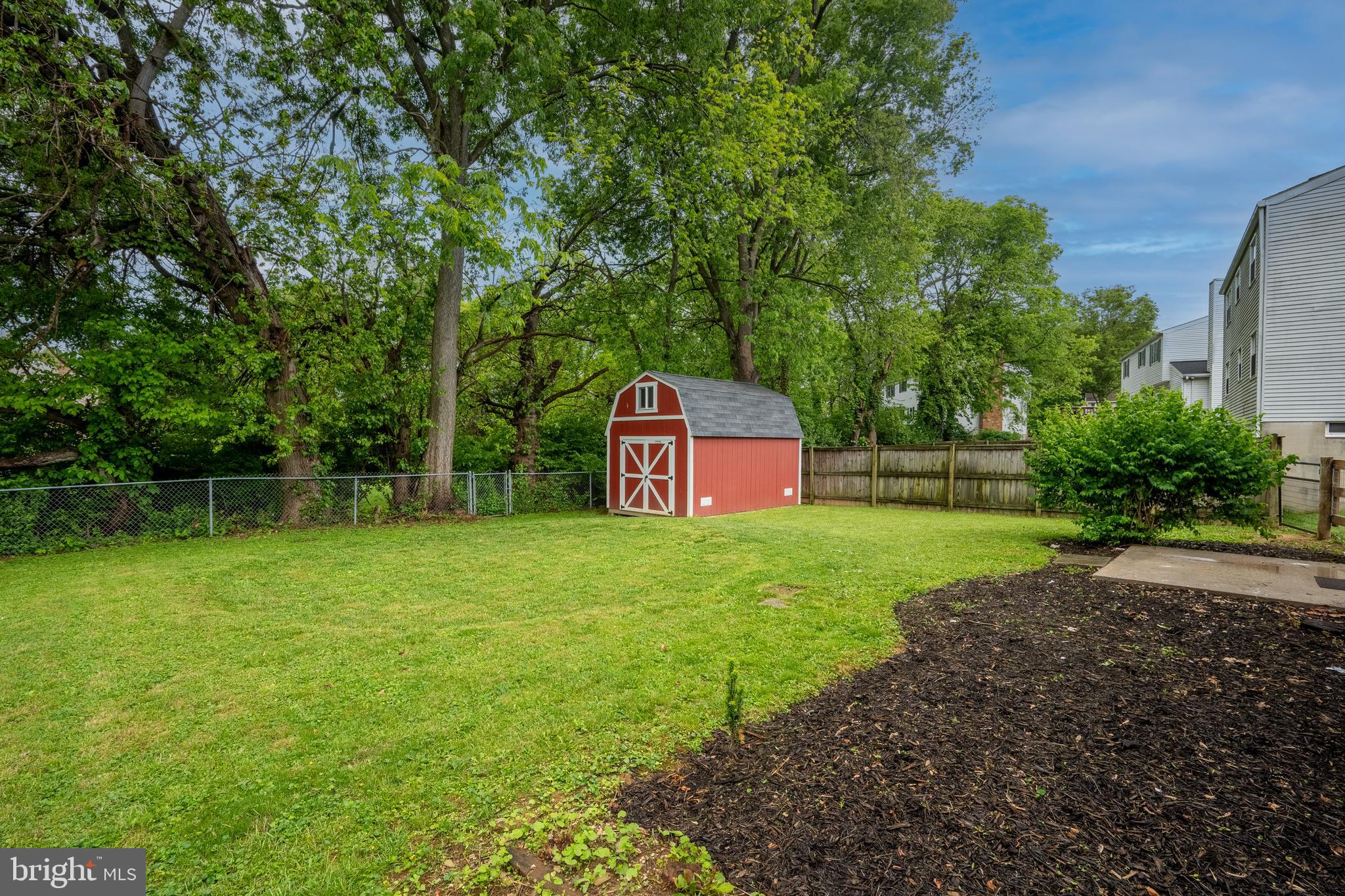 AMBER MEADOWS - Residential