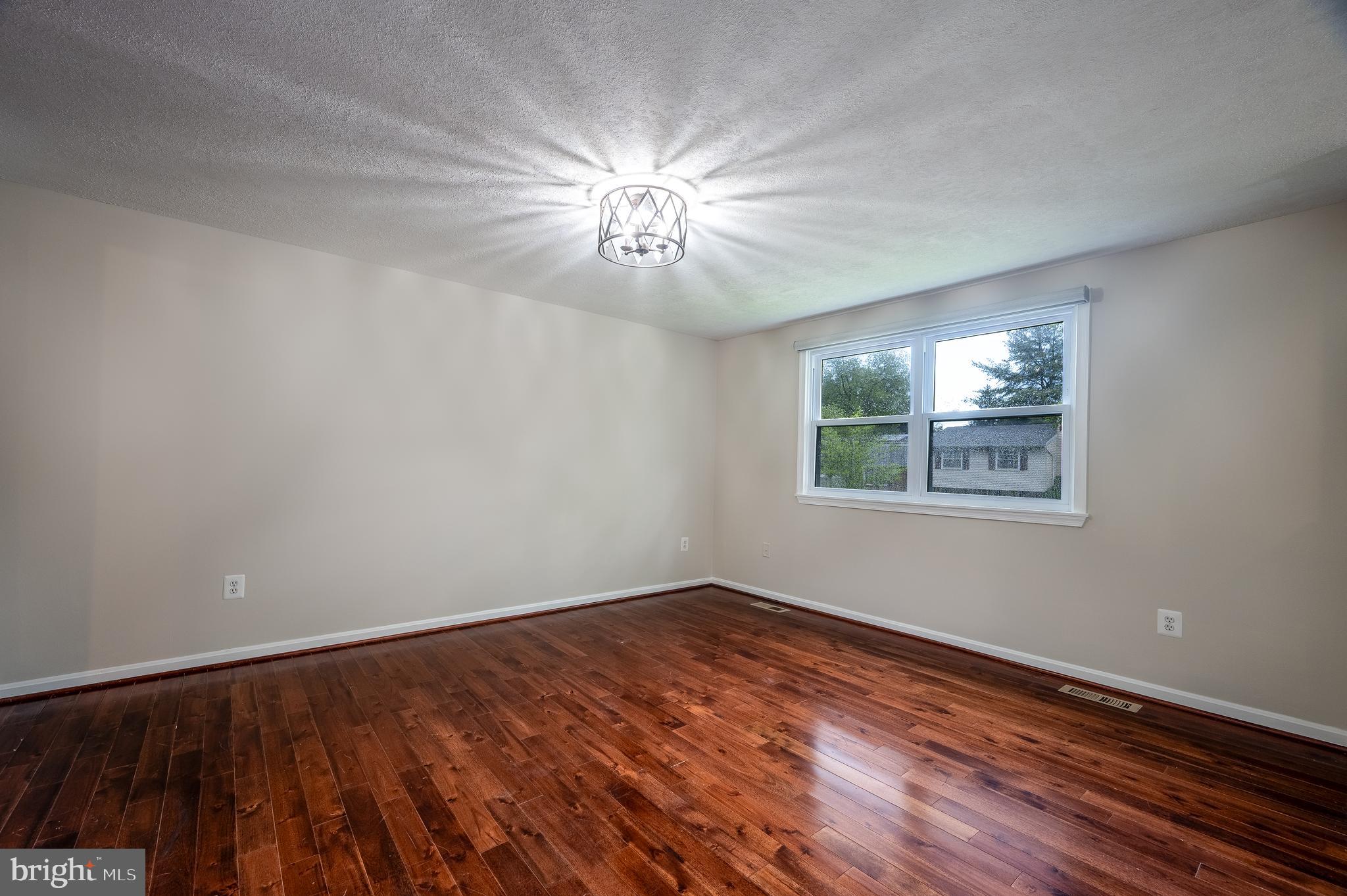 AMBER MEADOWS - Residential