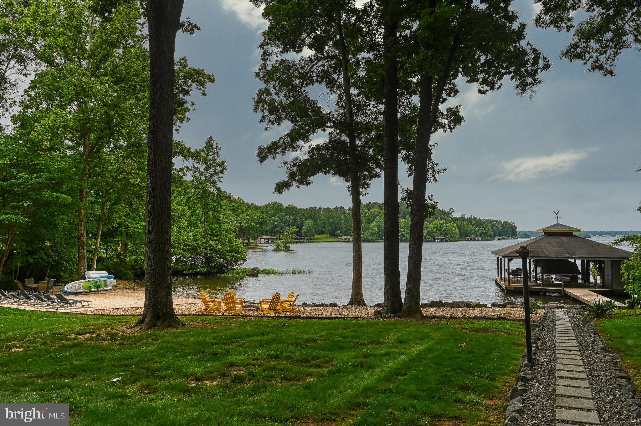 ROCKLAND CREEK ESTATES - Residential