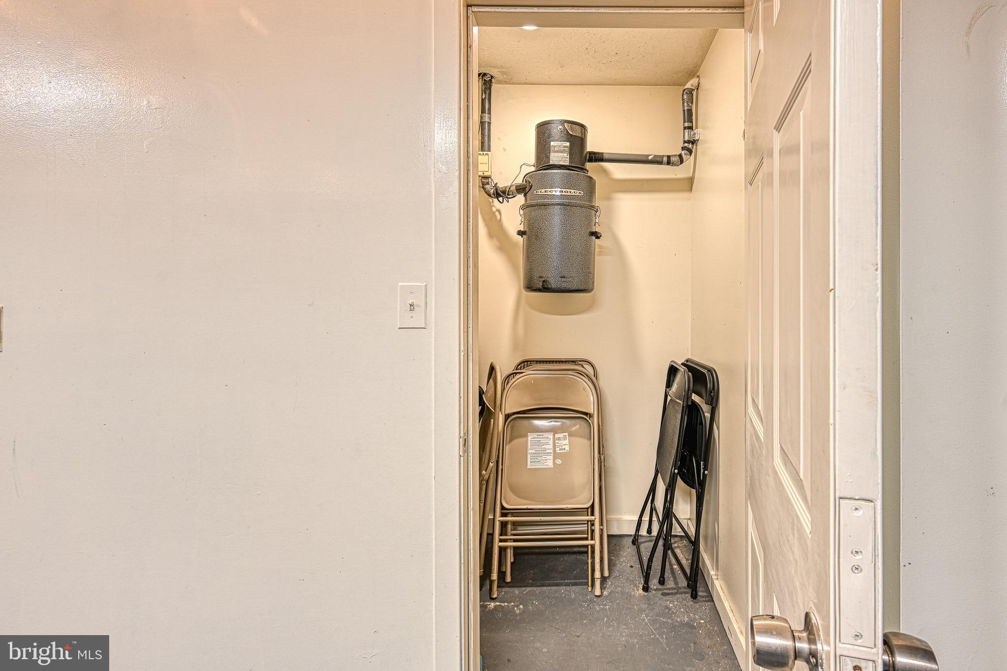 ROCKLAND CREEK ESTATES - Residential