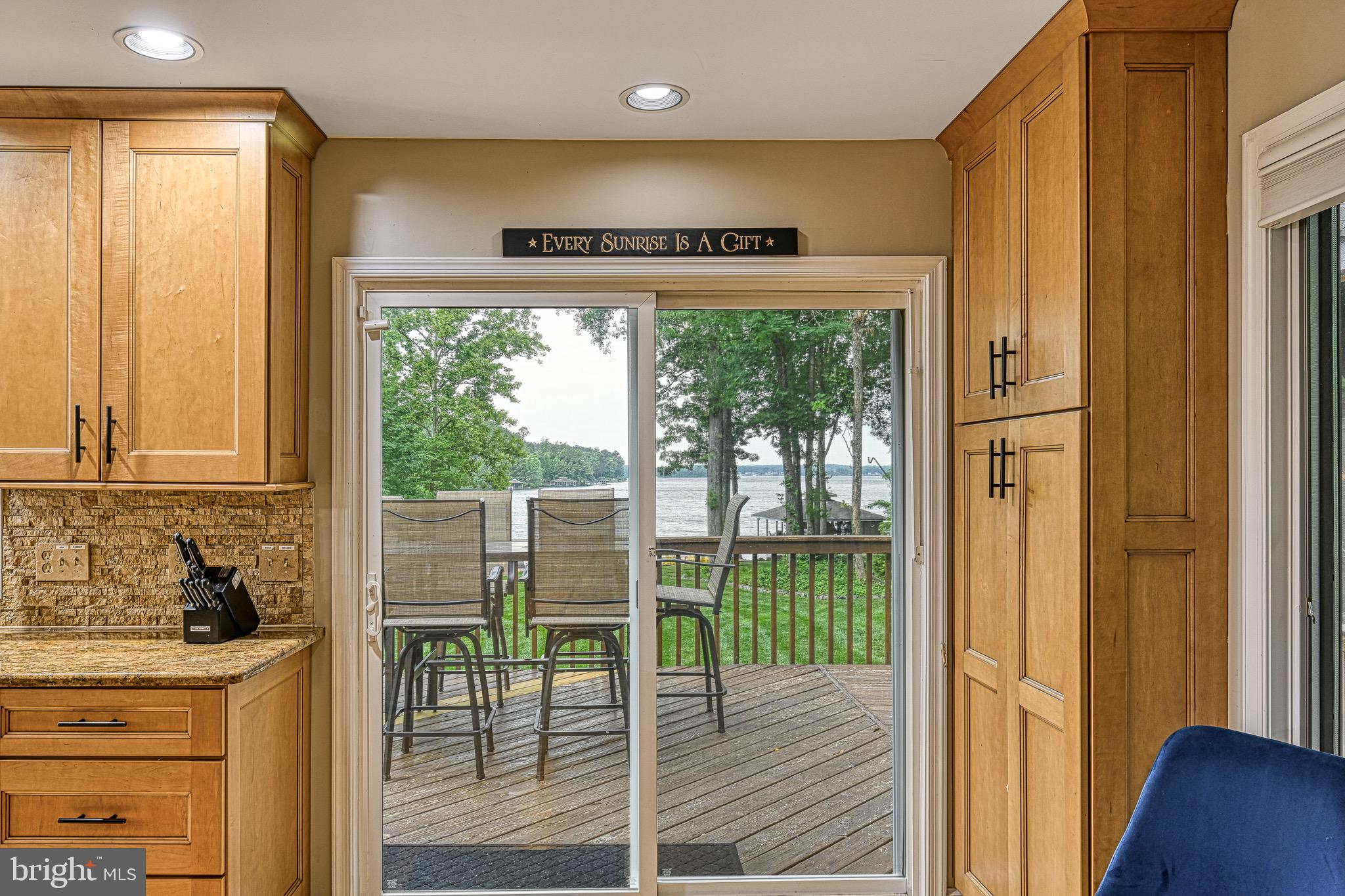 ROCKLAND CREEK ESTATES - Residential