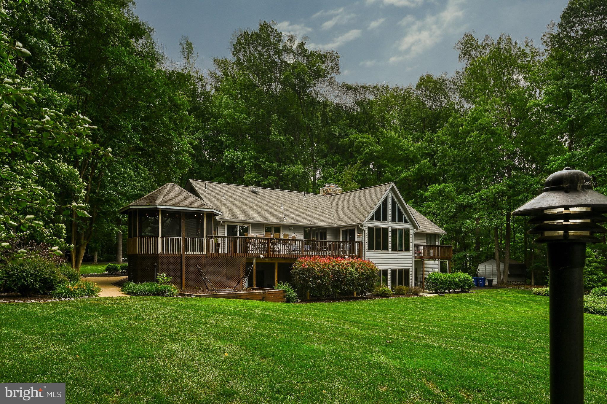 ROCKLAND CREEK ESTATES - Residential