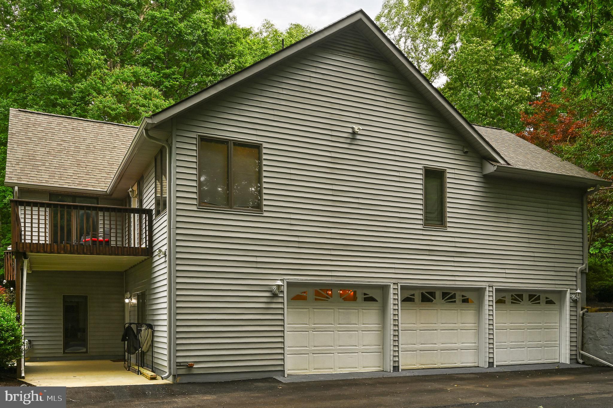 ROCKLAND CREEK ESTATES - Residential