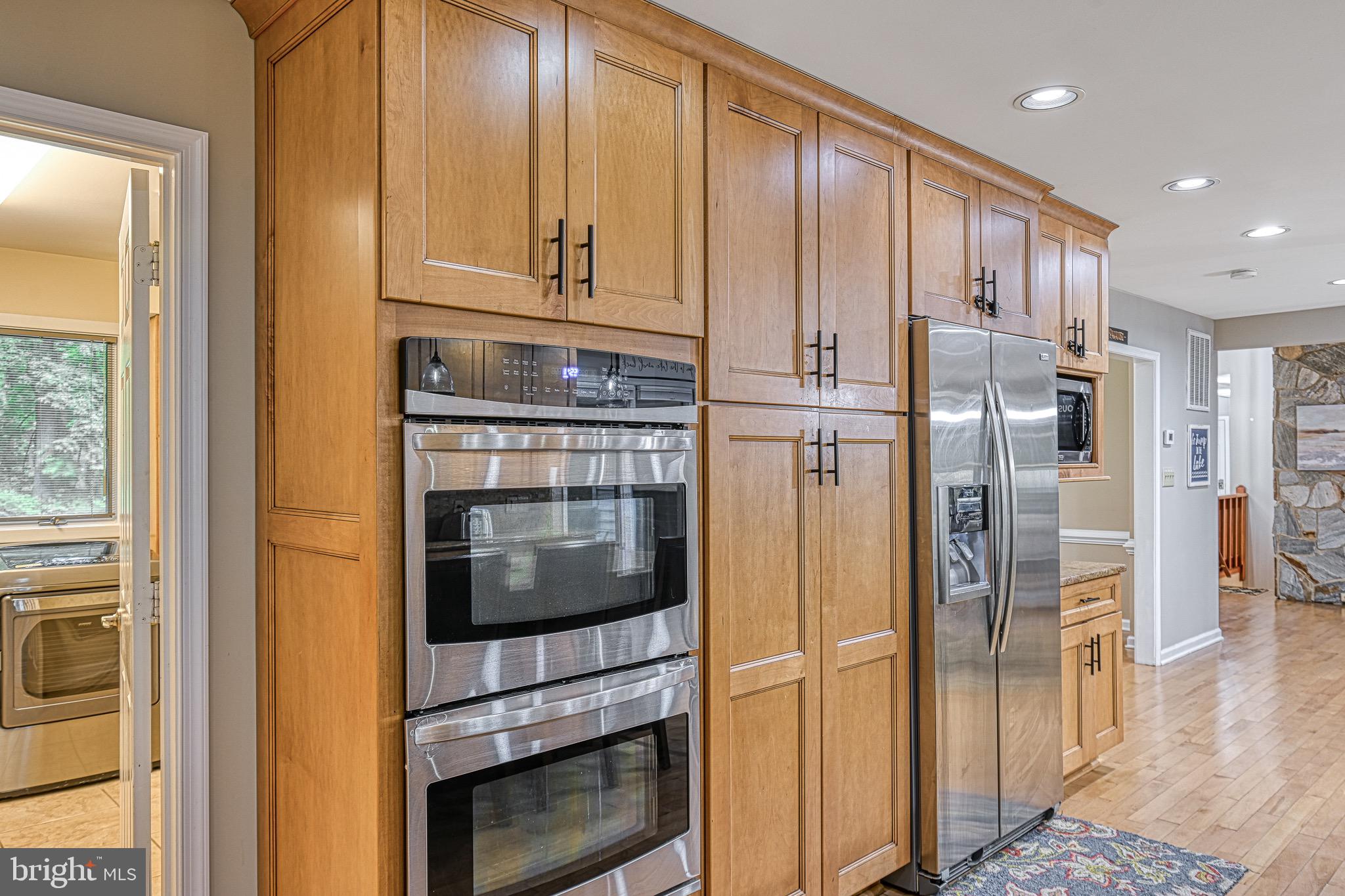 ROCKLAND CREEK ESTATES - Residential