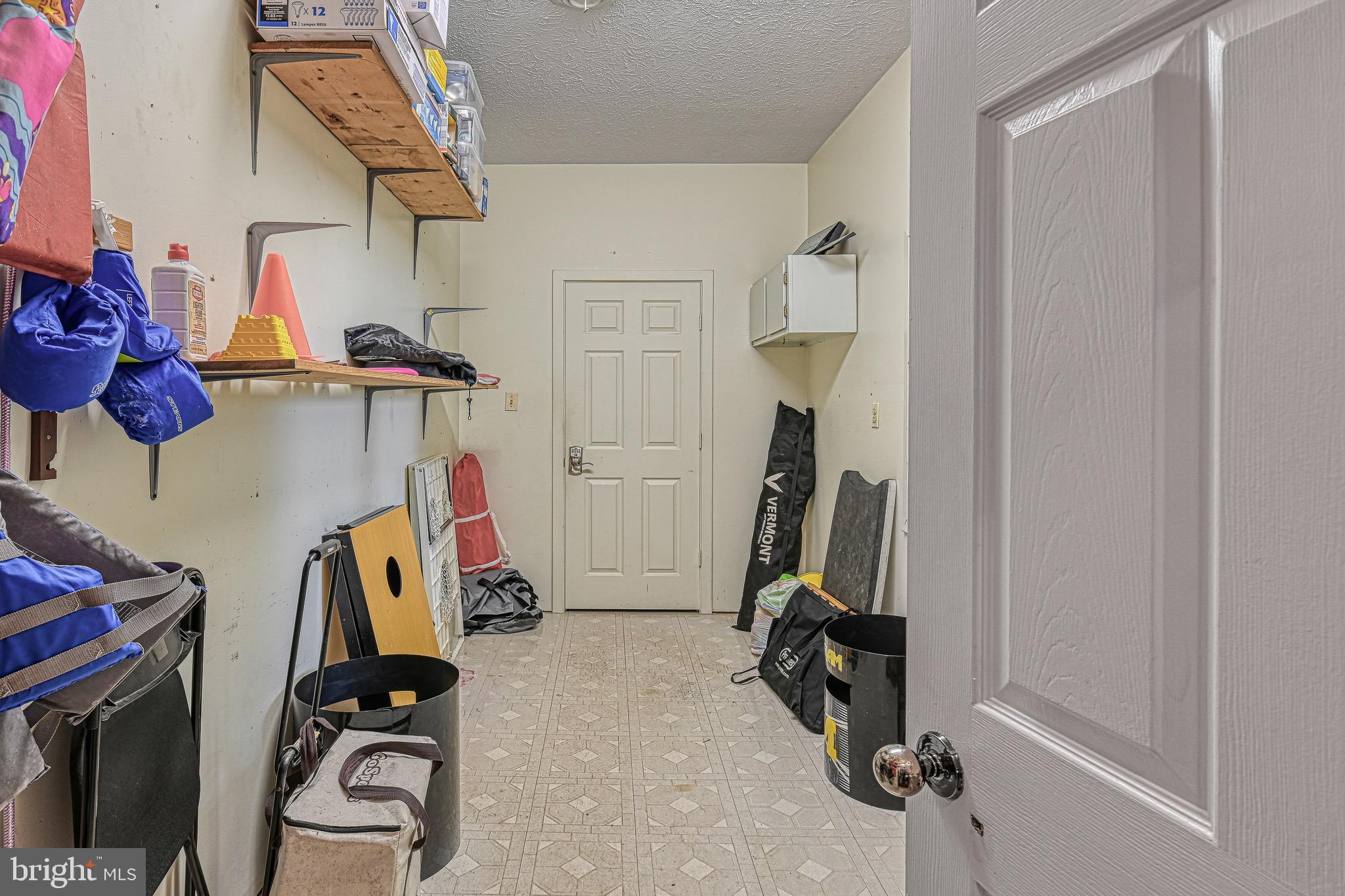 ROCKLAND CREEK ESTATES - Residential