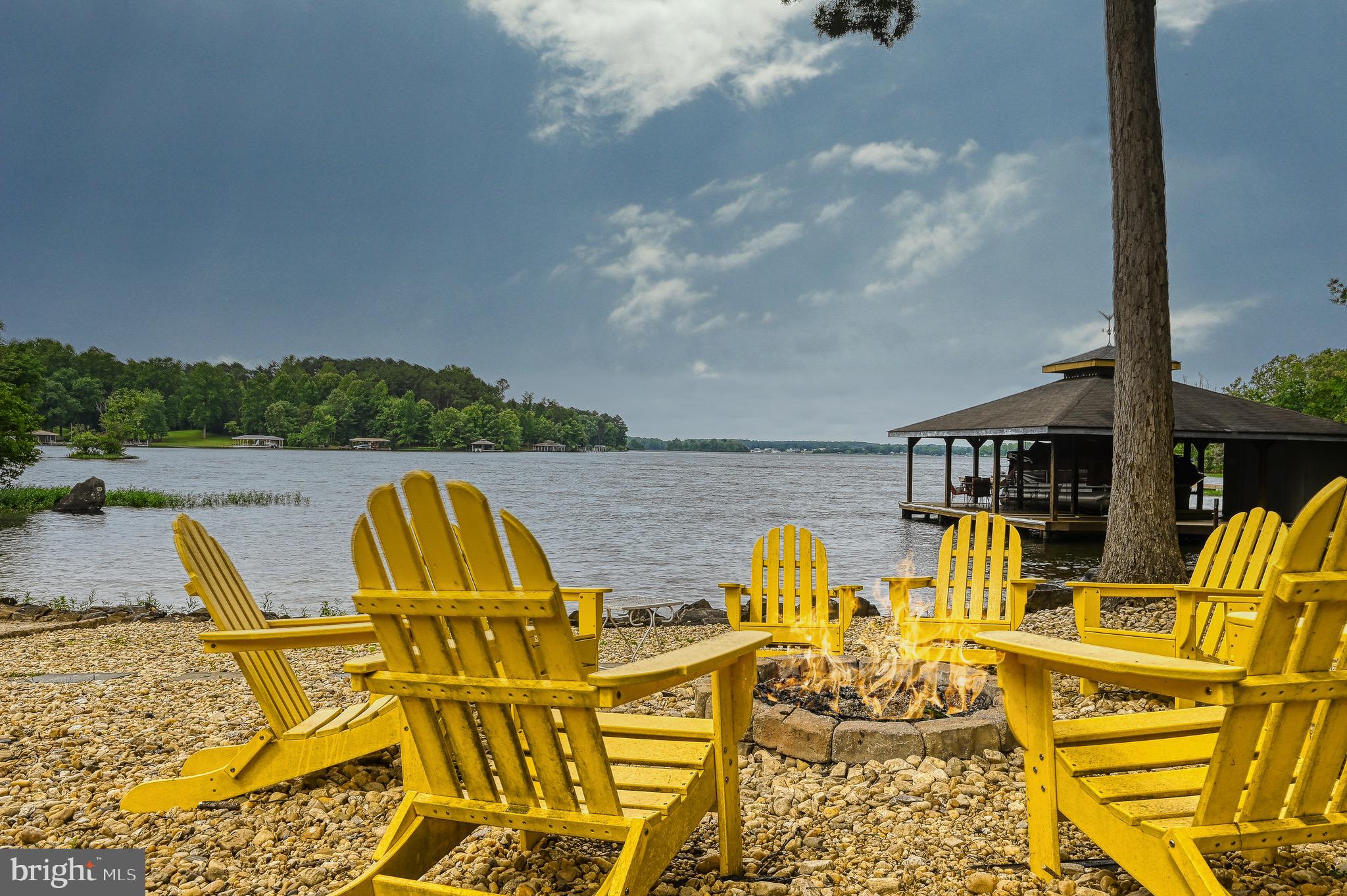 ROCKLAND CREEK ESTATES - Residential