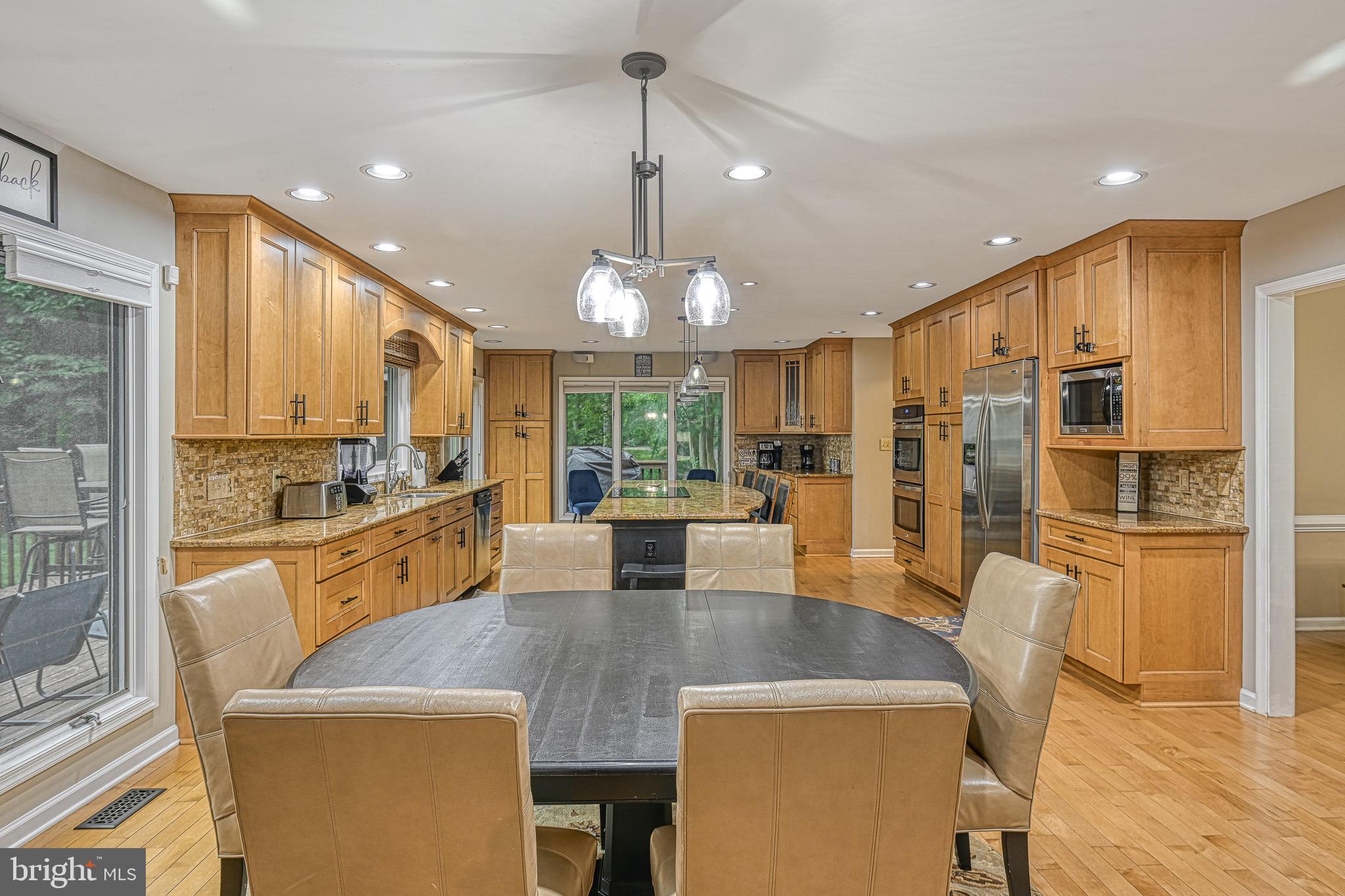 ROCKLAND CREEK ESTATES - Residential