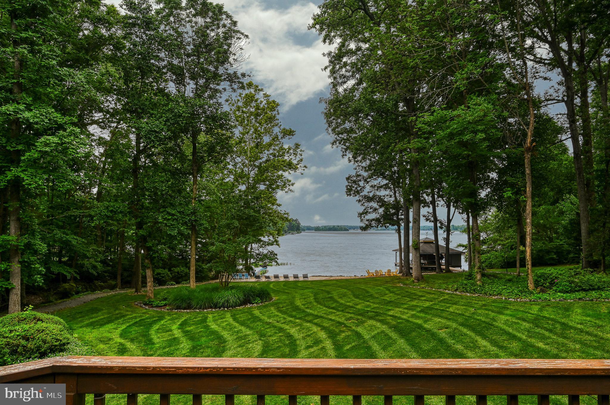 ROCKLAND CREEK ESTATES - Residential