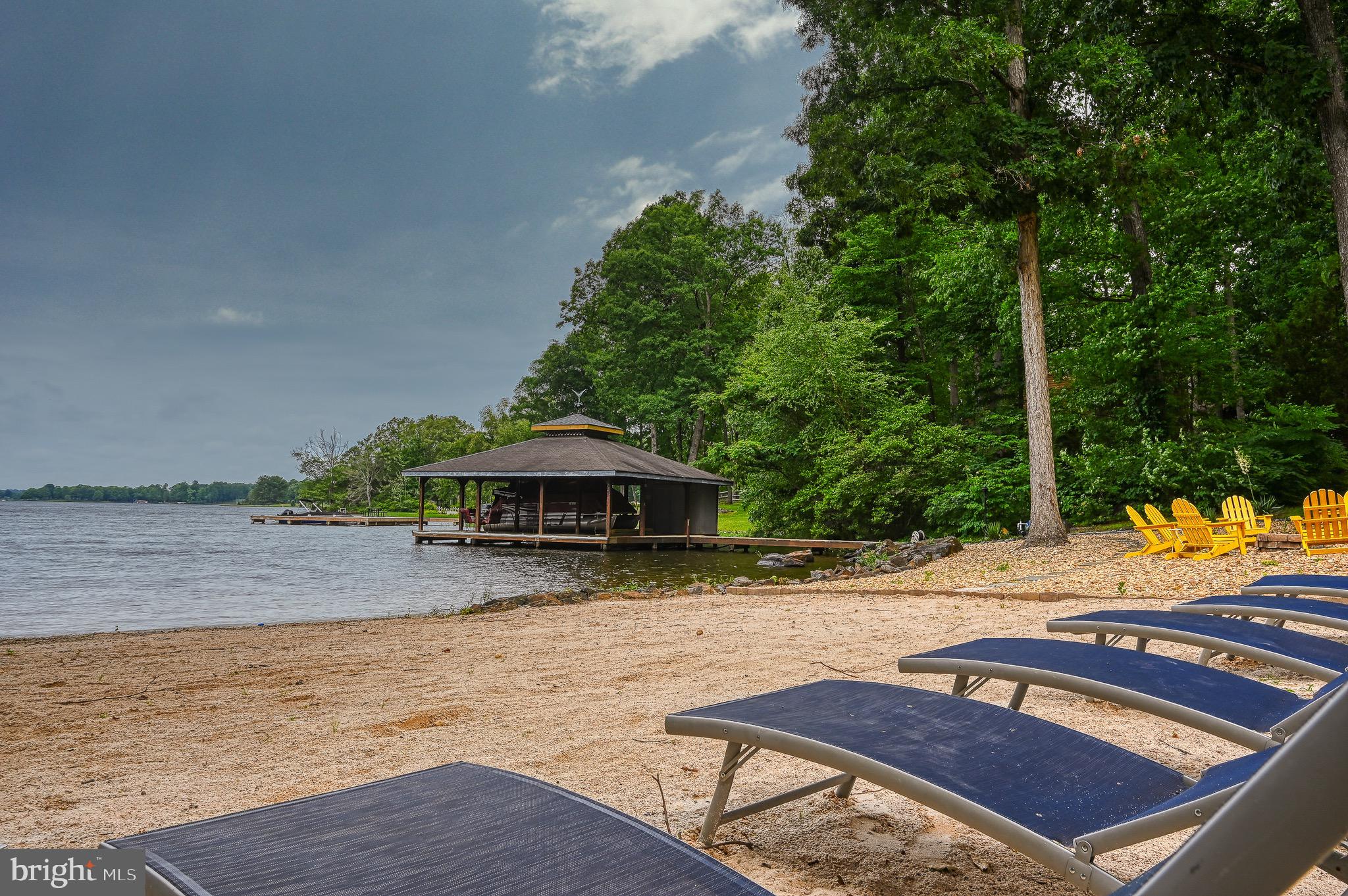 ROCKLAND CREEK ESTATES - Residential