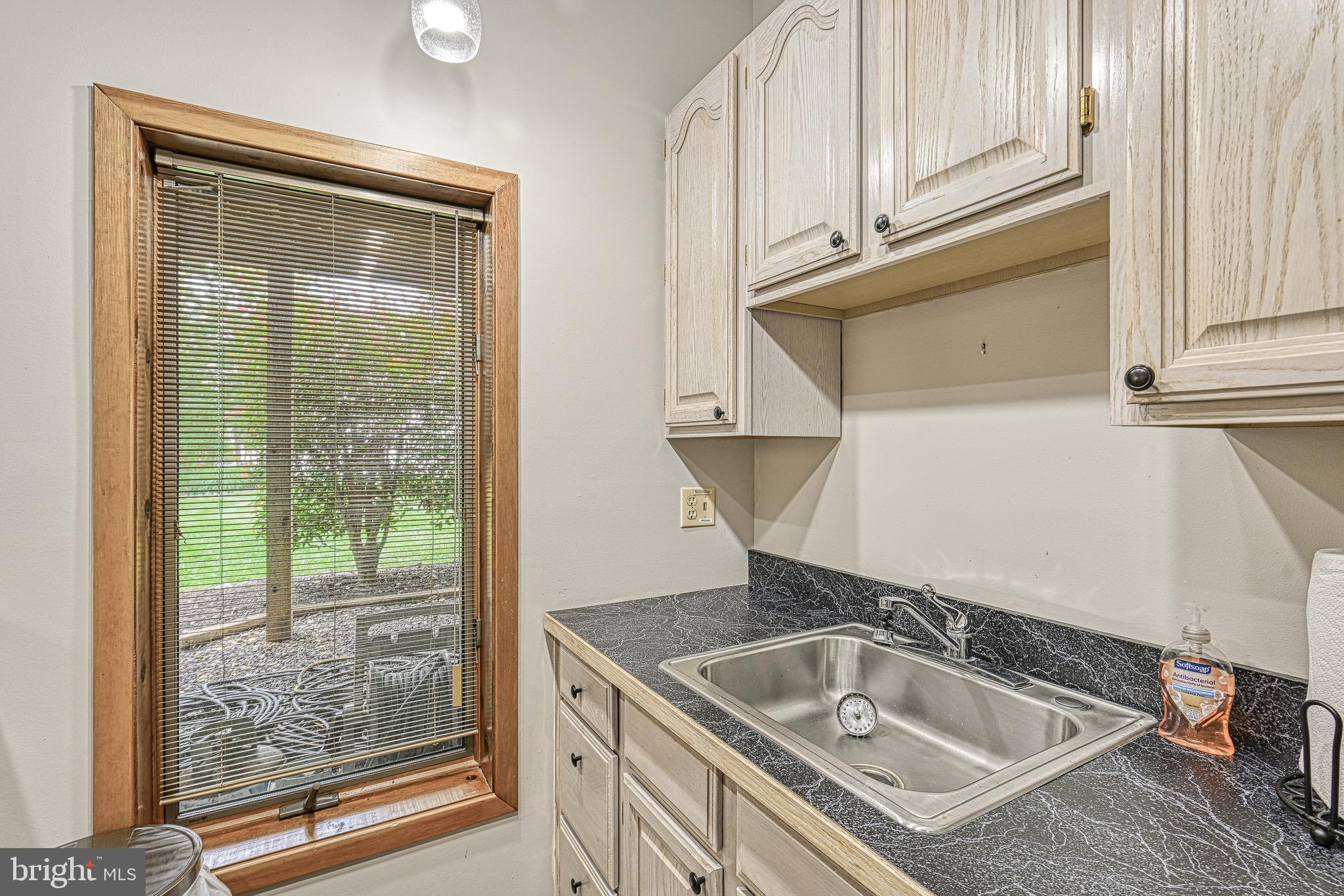 ROCKLAND CREEK ESTATES - Residential